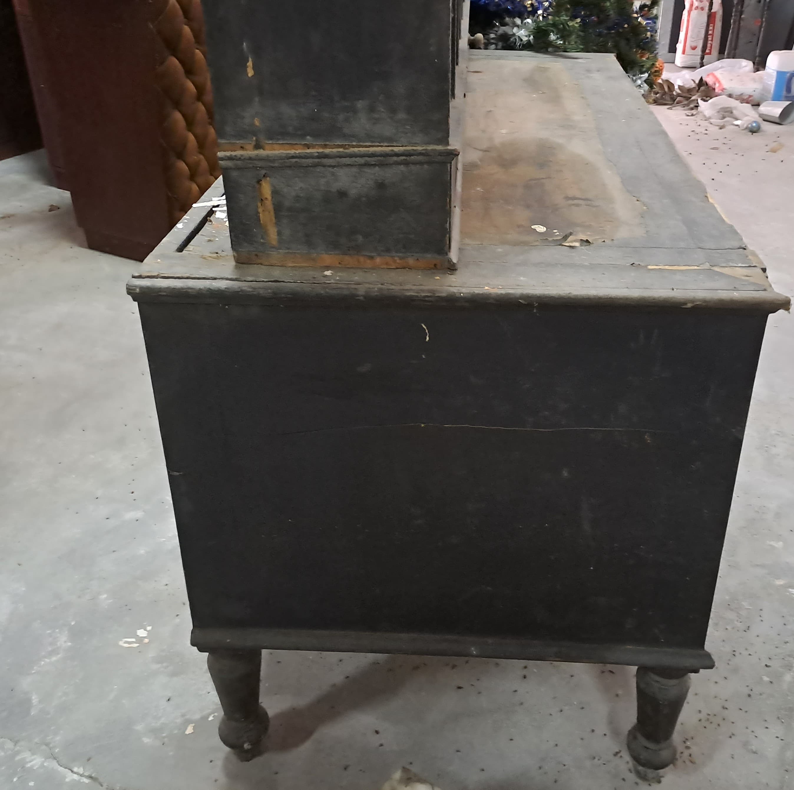 Furniture — image 5