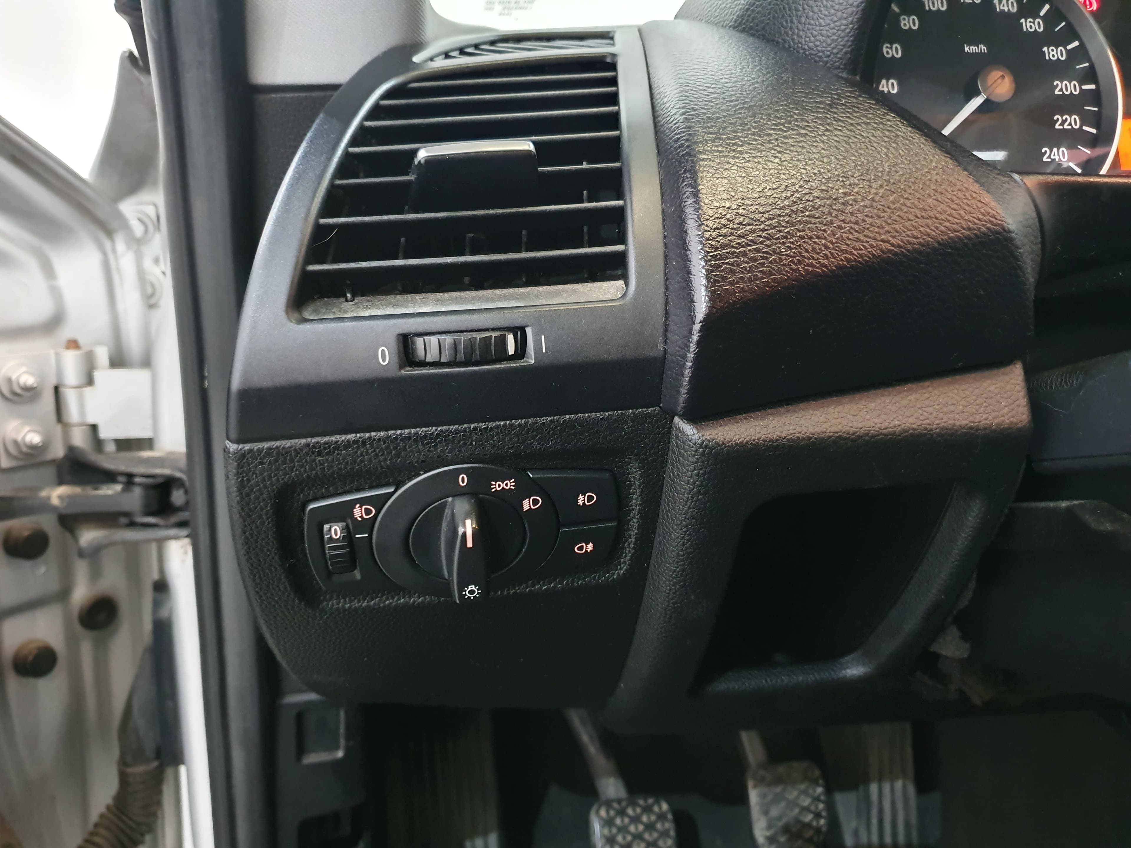 BMW 118 D · Ano 2007 — imagem 39