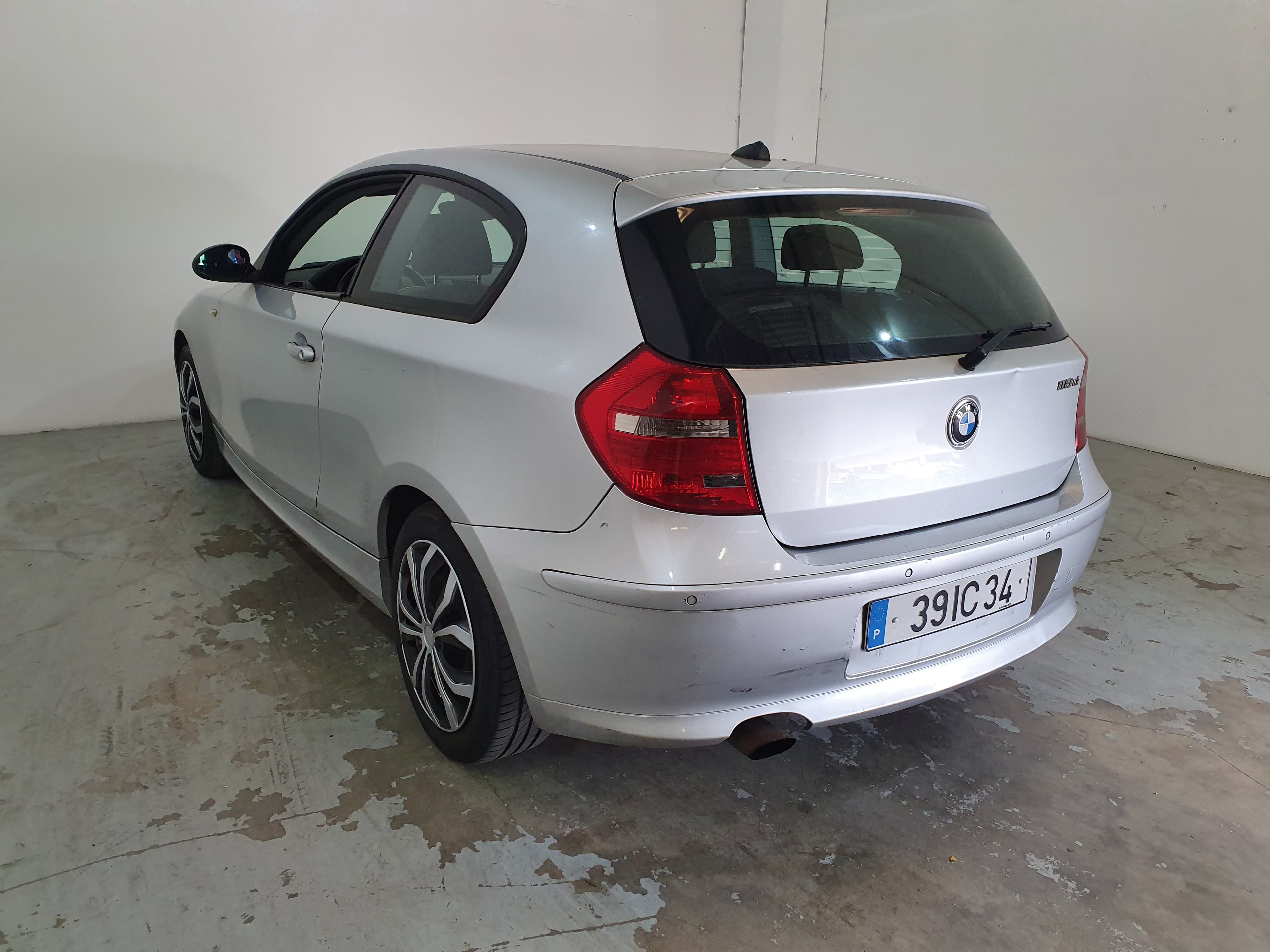 BMW 118 D · Ano 2007 — imagem 6