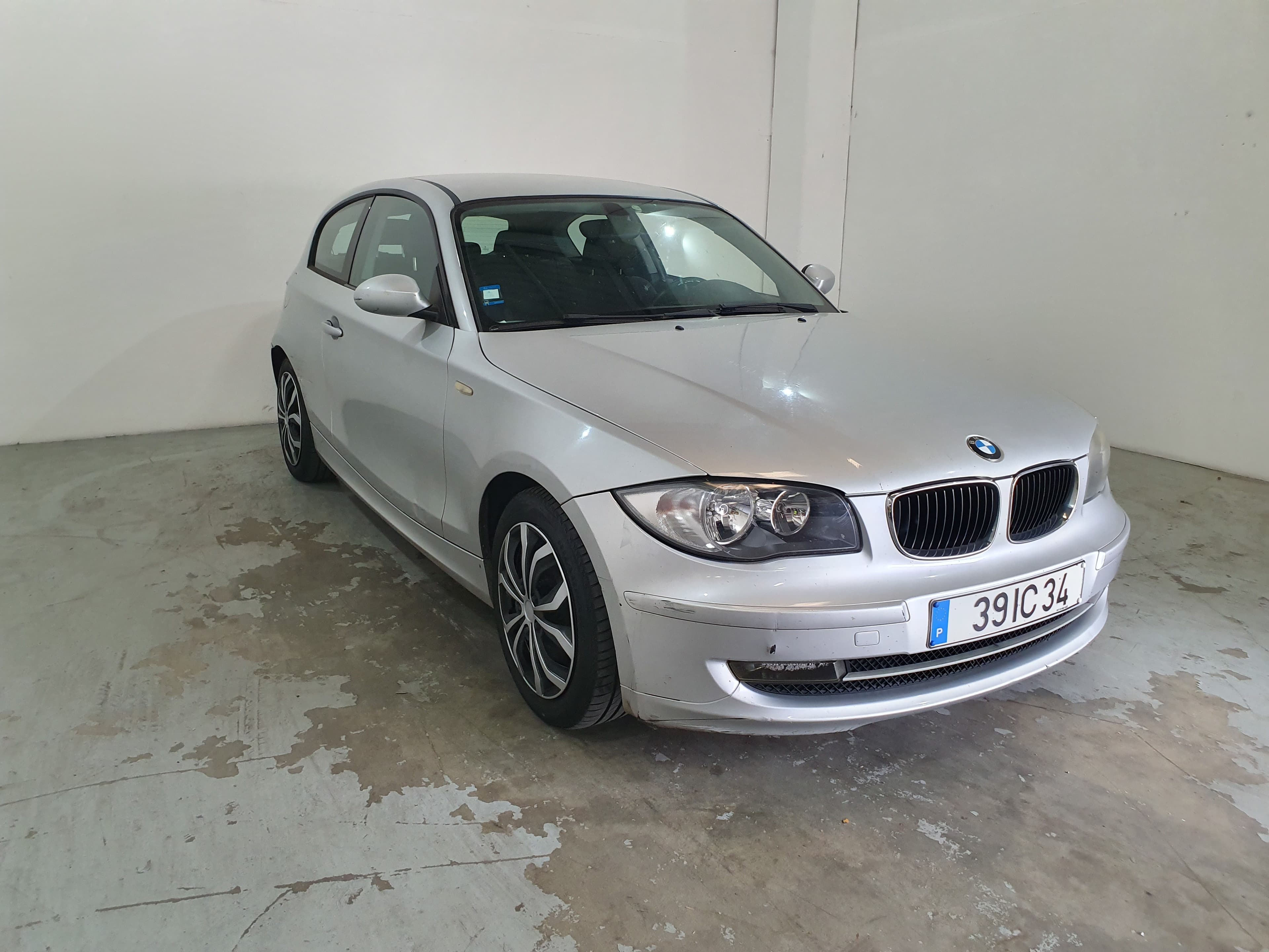 BMW 118 D · Ano 2007 — imagem 3