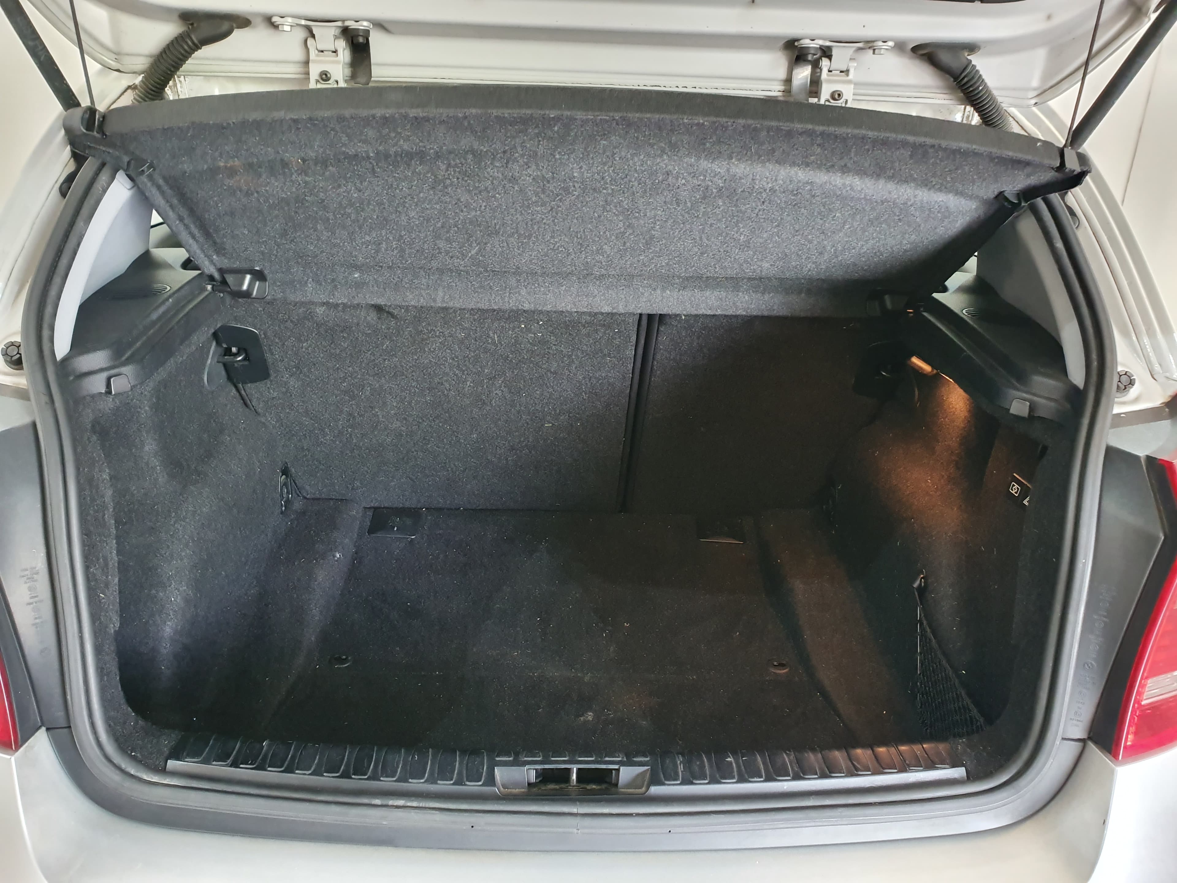 BMW 118 D · Ano 2007 — imagem 21