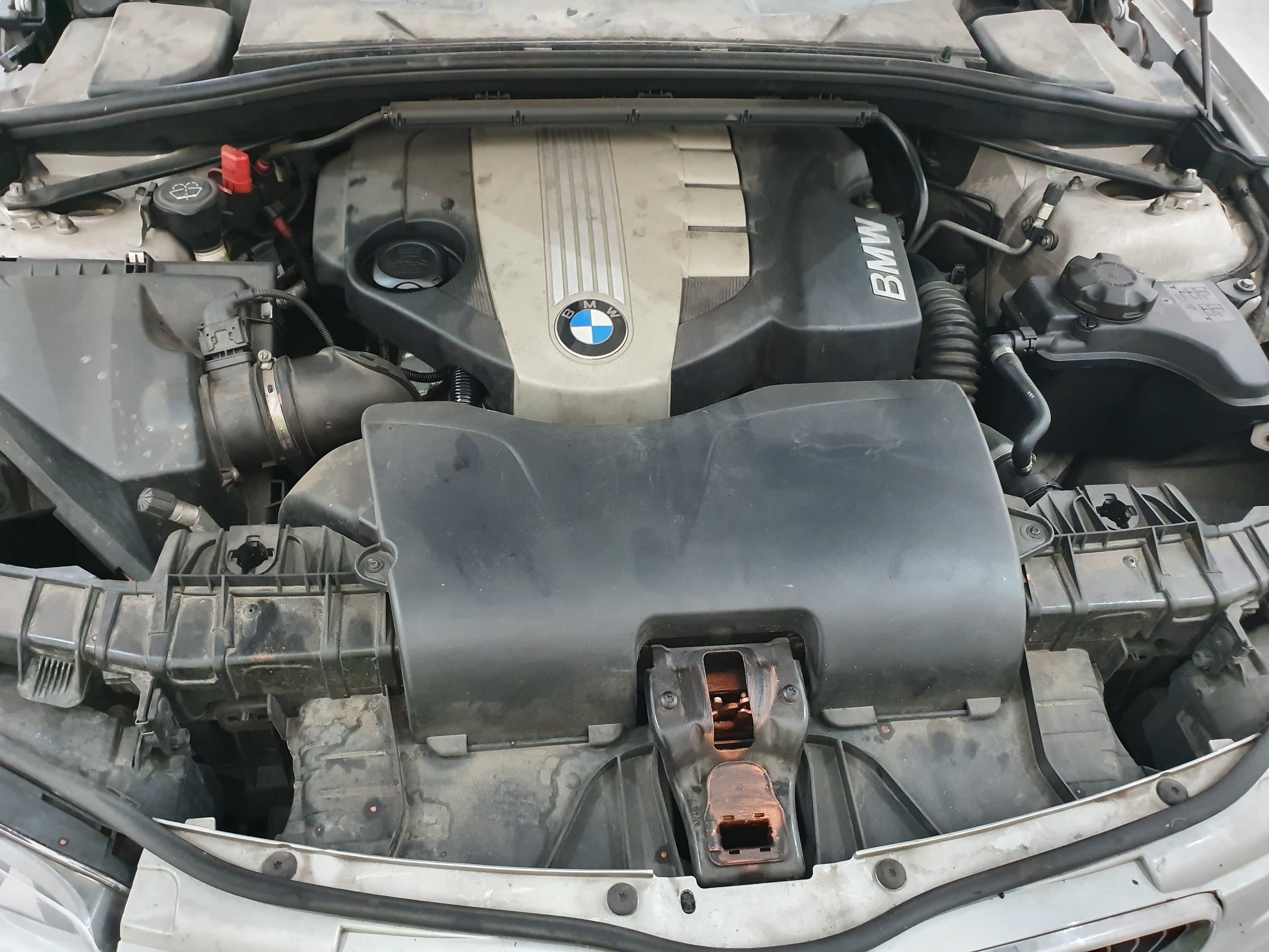 BMW 118 D · Ano 2007 — imagem 19