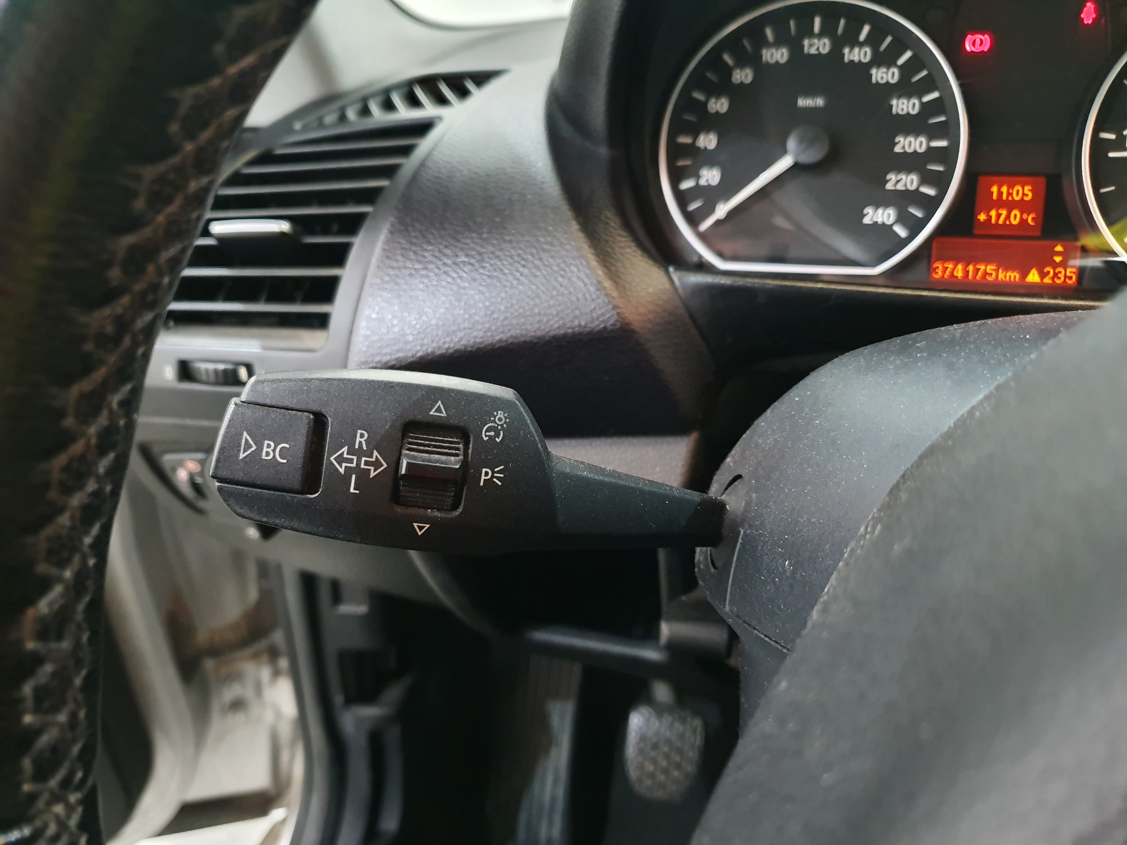 BMW 118 D · Ano 2007 — imagem 38