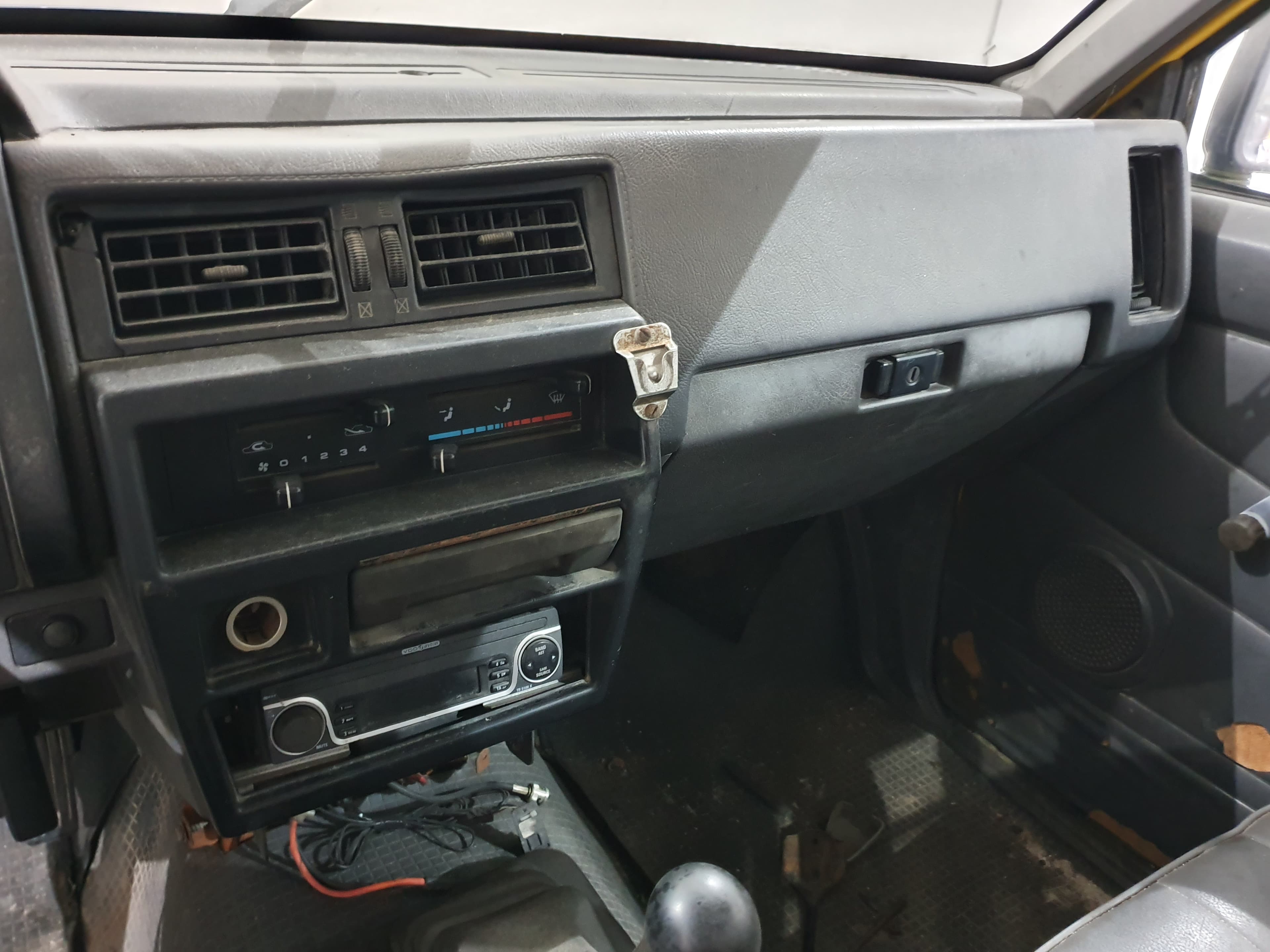 Nissan 4x4 · Ano 1993 82-64-CE — imagem 30