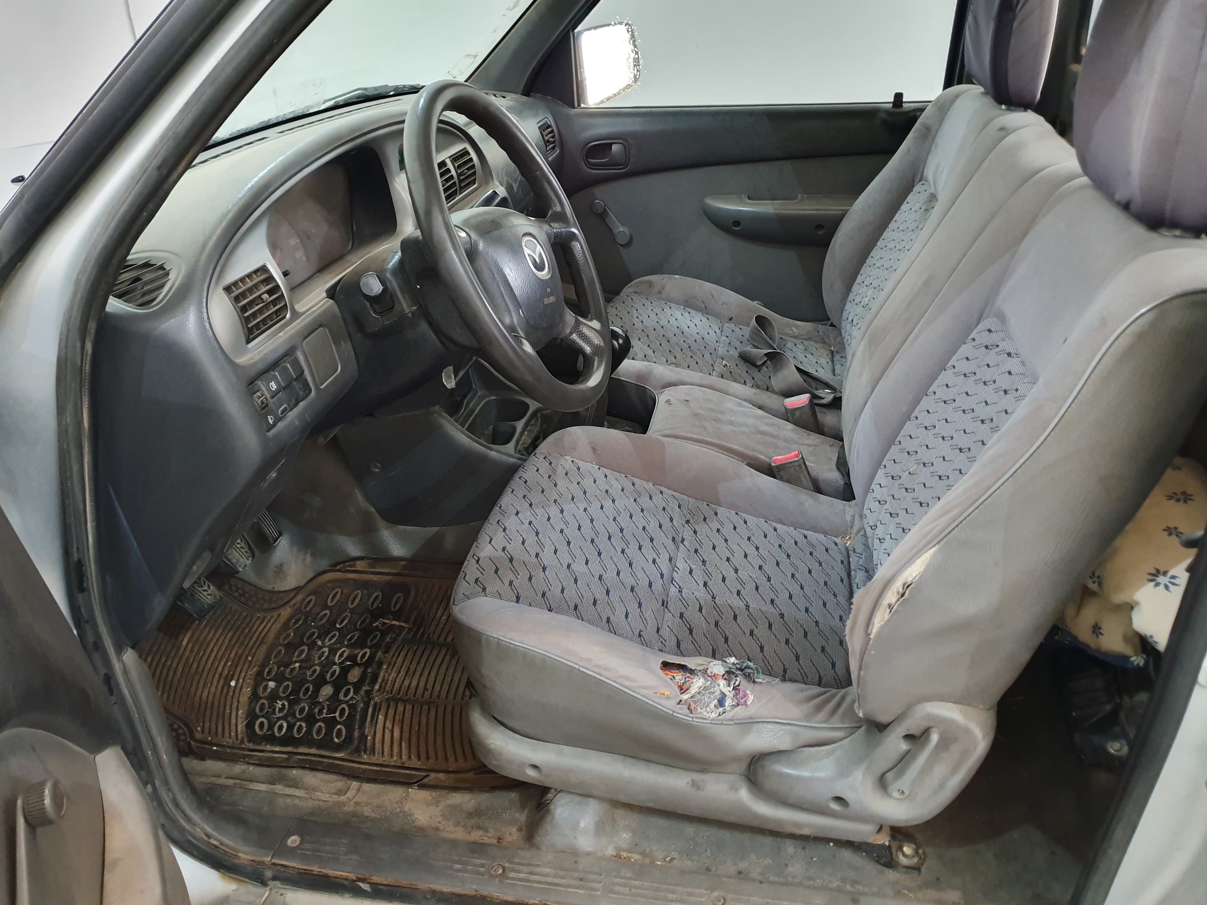 Mazda Pick Up · Ano 2003 — imagem 29