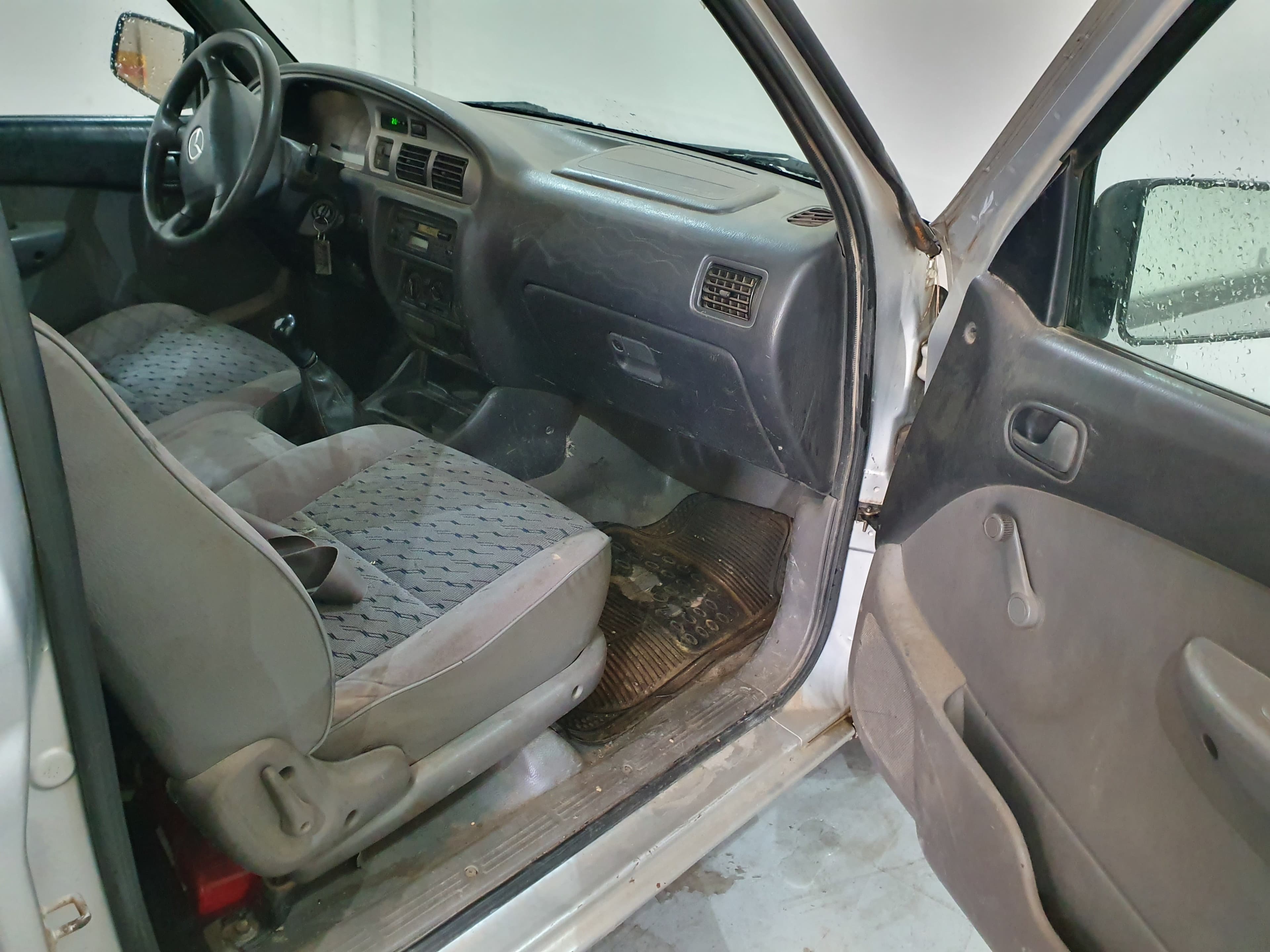 Mazda Pick Up · Ano 2003 — imagem 23