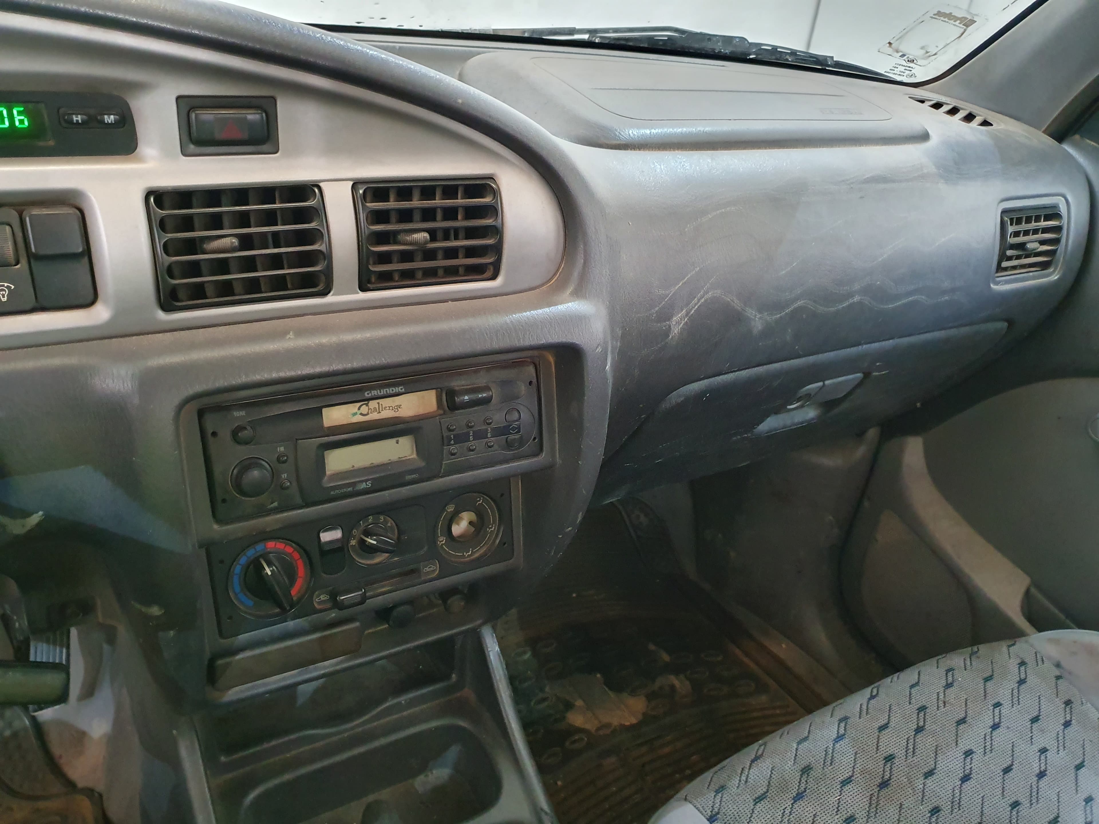 Mazda Pick Up · Ano 2003 — imagem 26