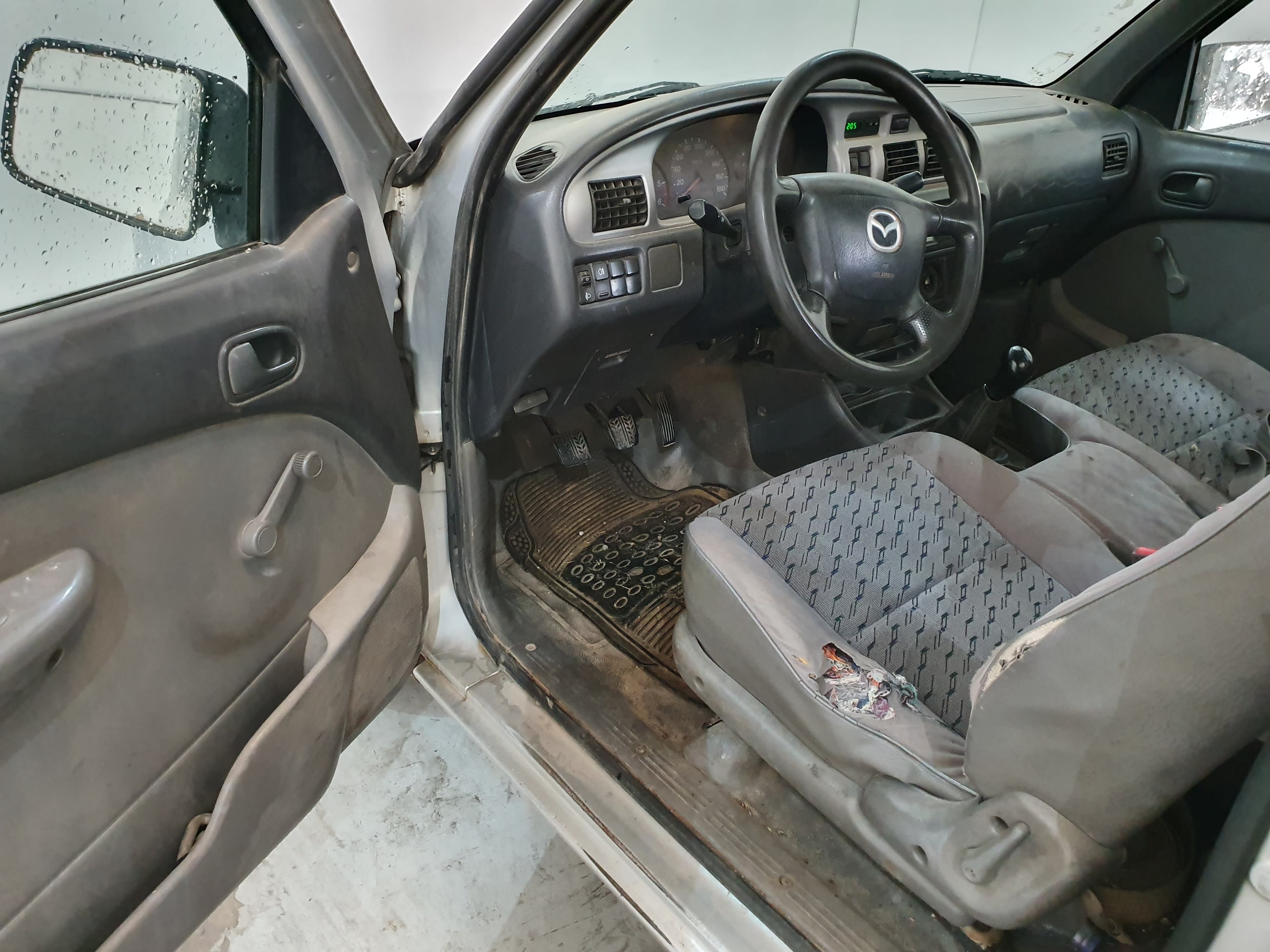 Mazda Pick Up · Ano 2003 — imagem 21
