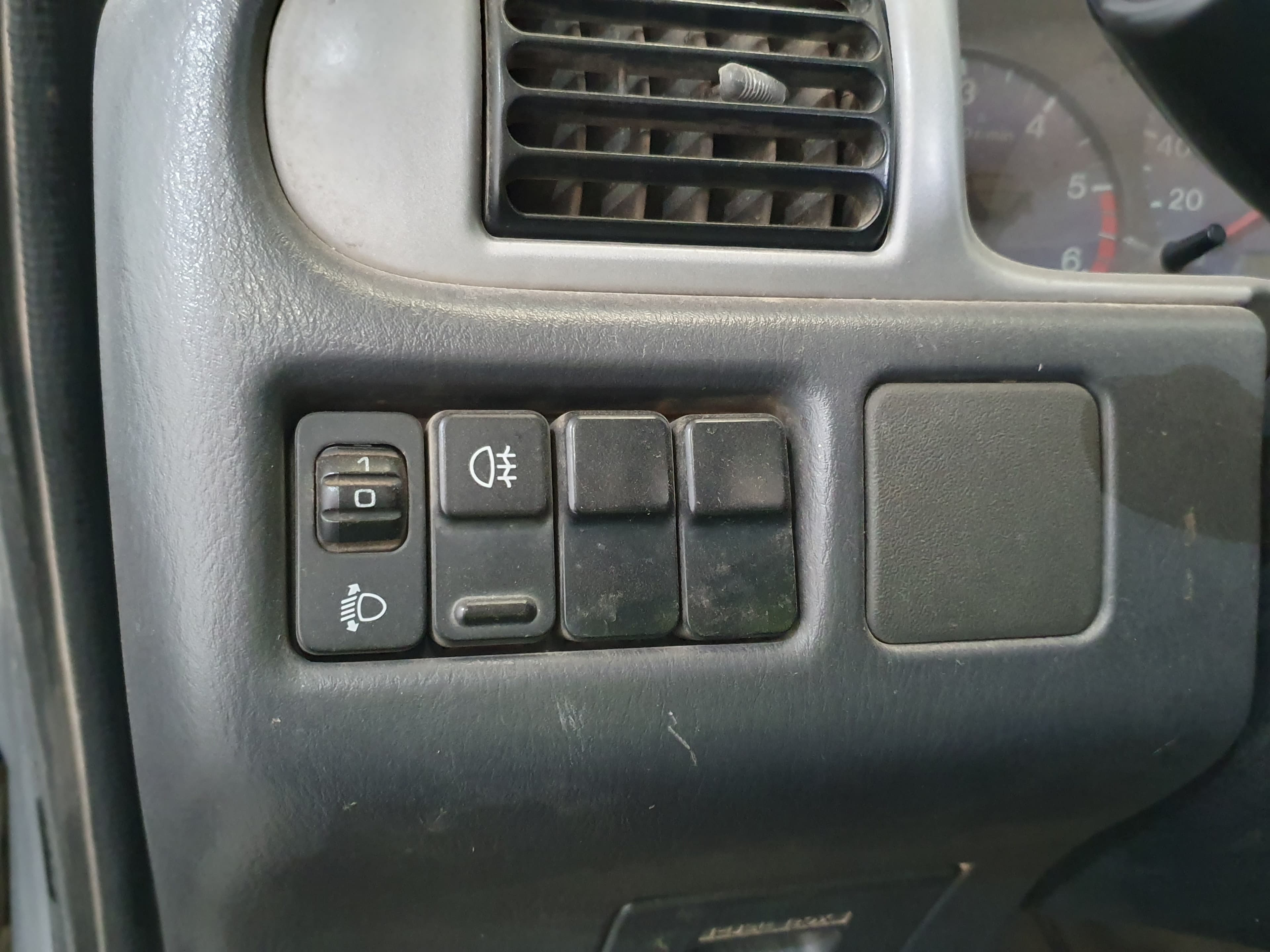 Mazda Pick Up · Ano 2003 — imagem 35