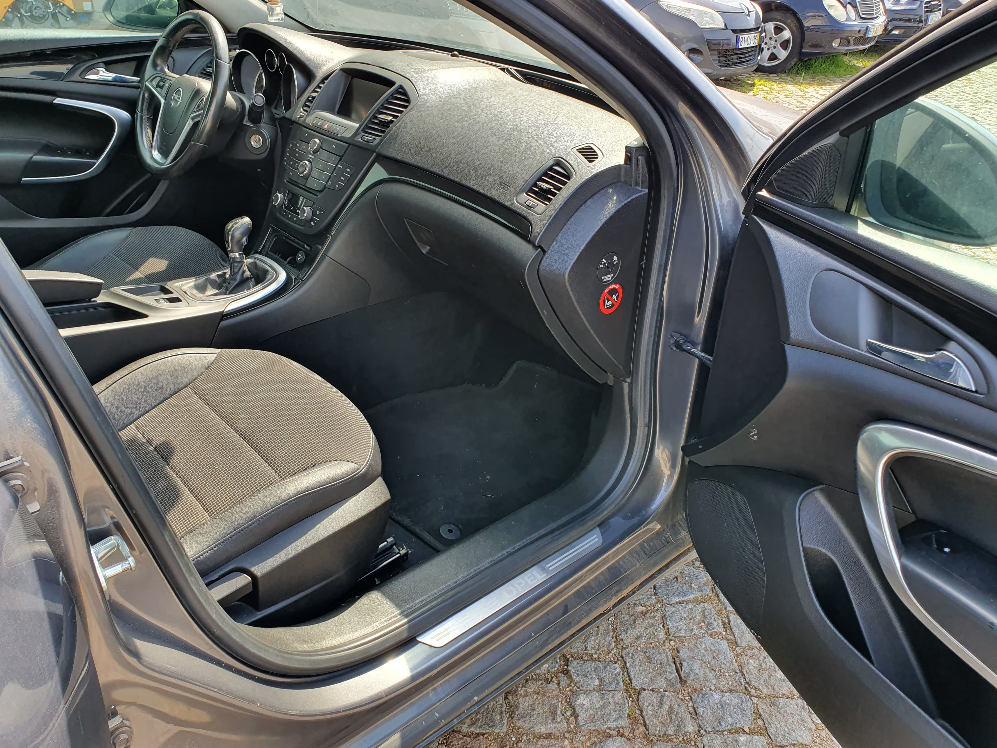 Opel Insígnia 2.0 CDTI · Ano 2010 — image 25