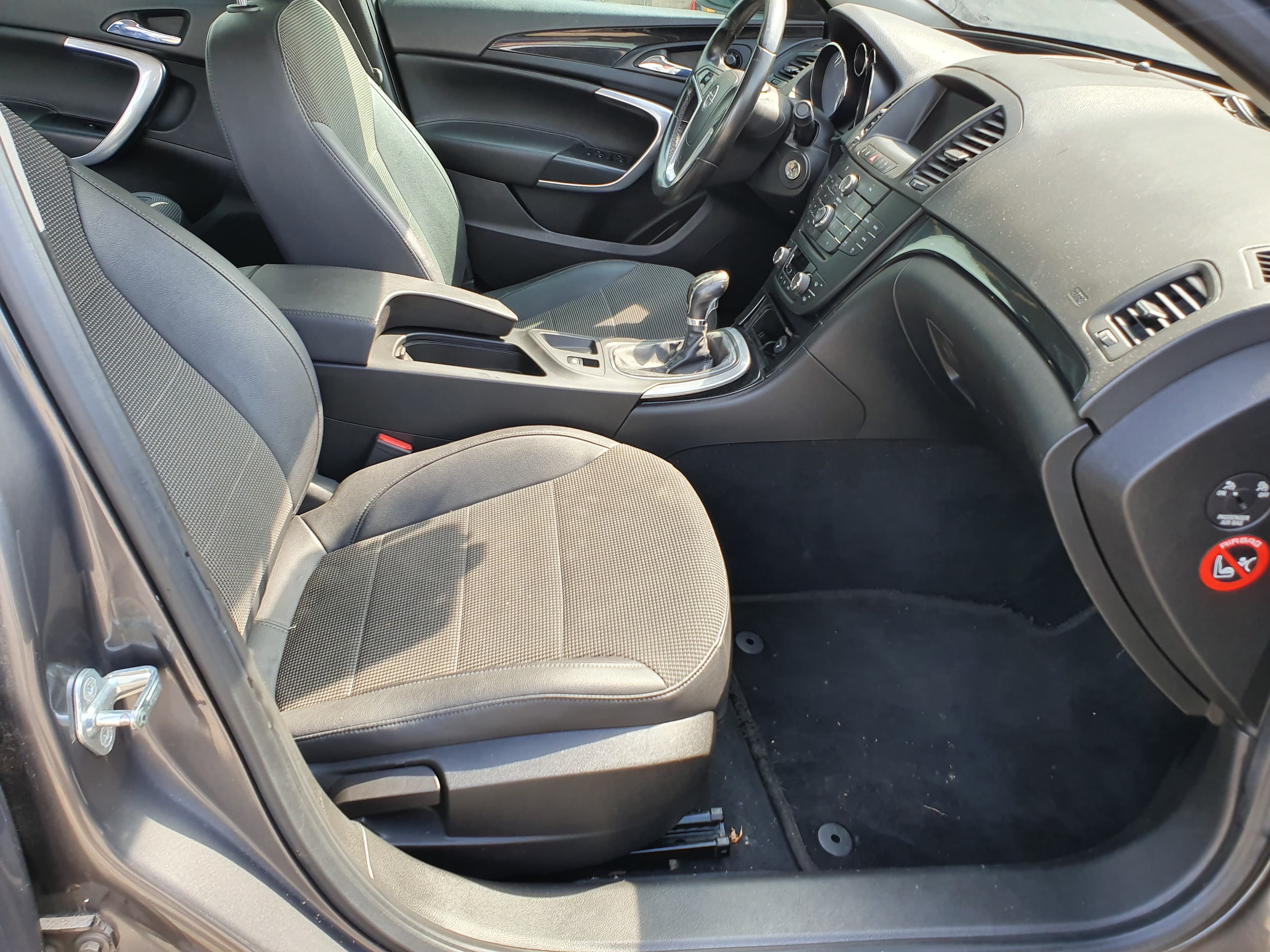 Opel Insígnia 2.0 CDTI · Ano 2010 — image 27