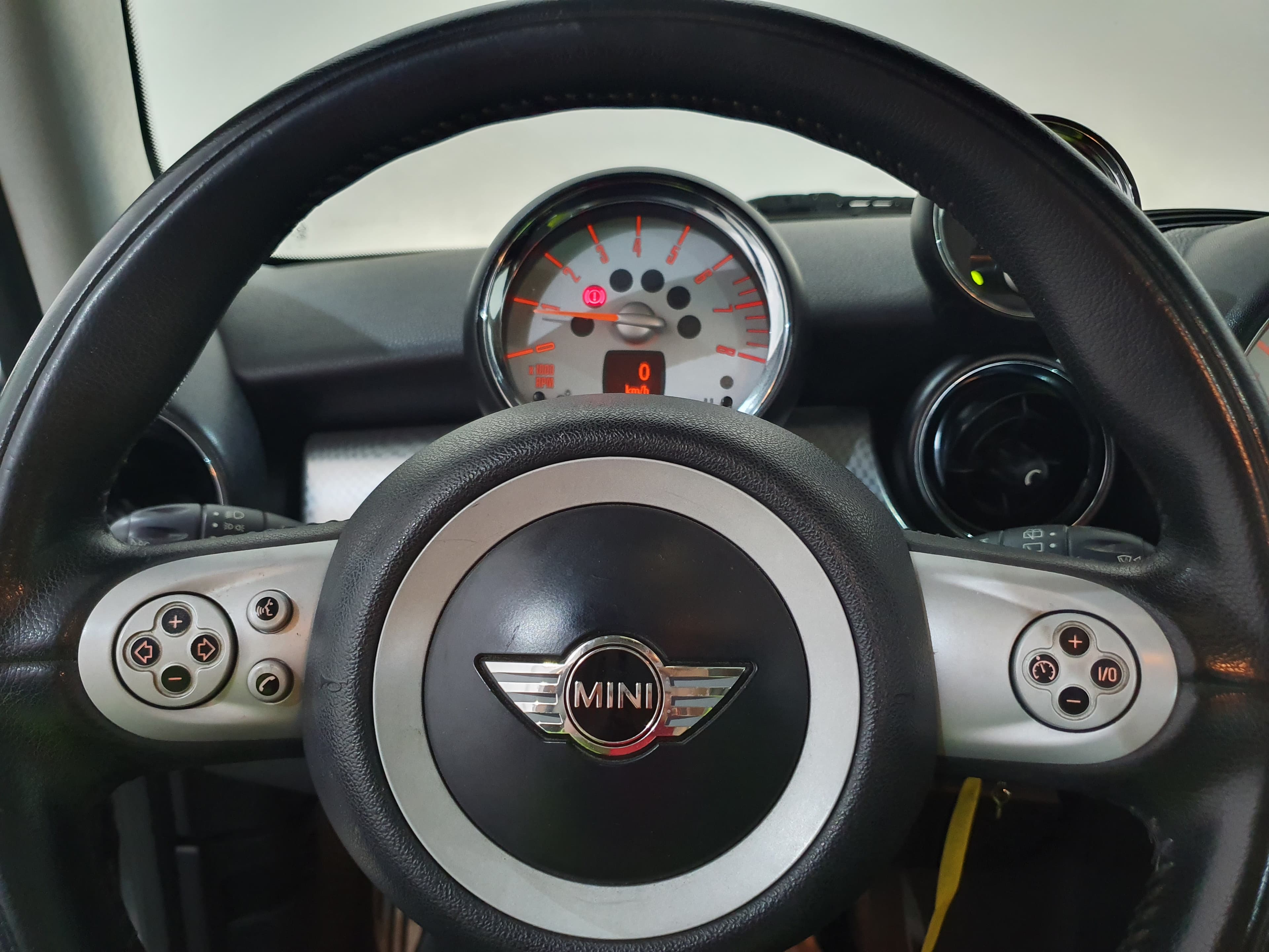 Mini Cooper S Clubman  · Ano 2008 — imagem 37