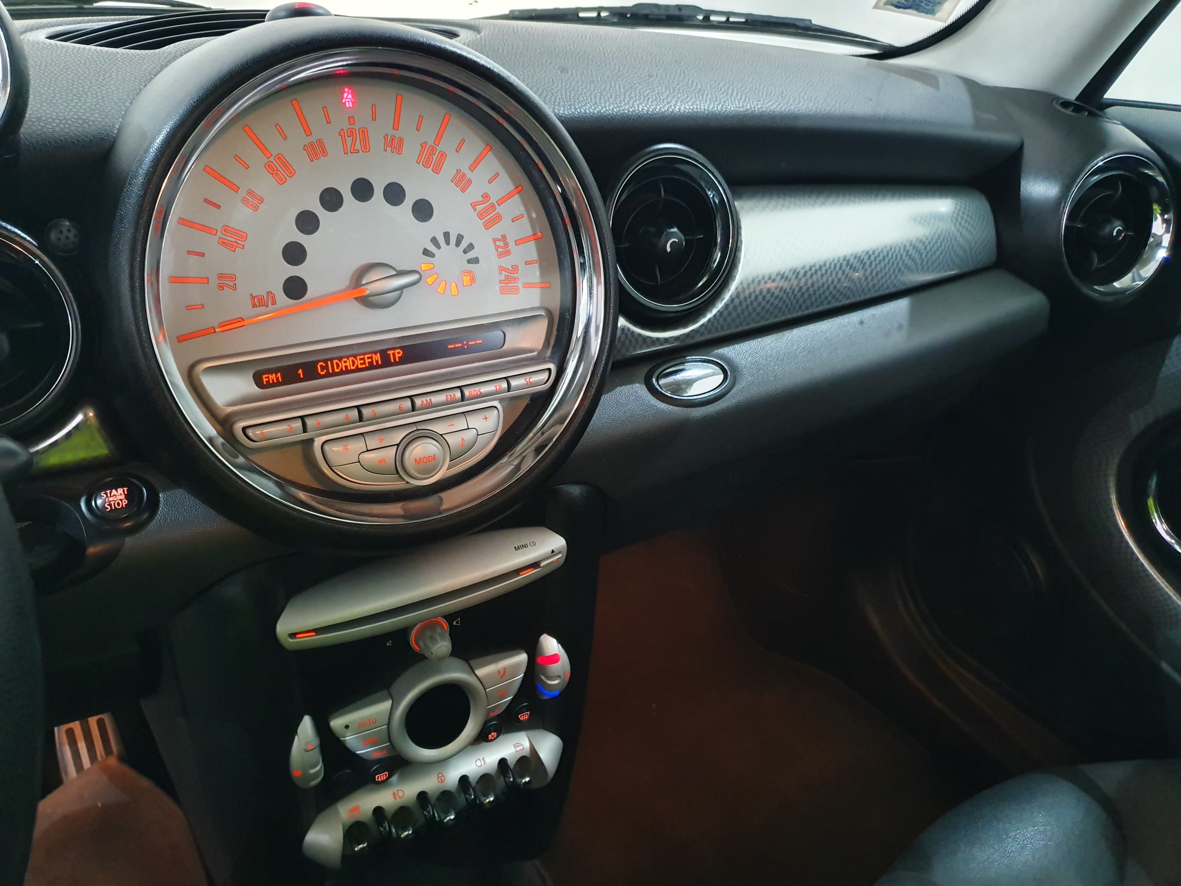 Mini Cooper S Clubman  · Ano 2008 — imagem 31