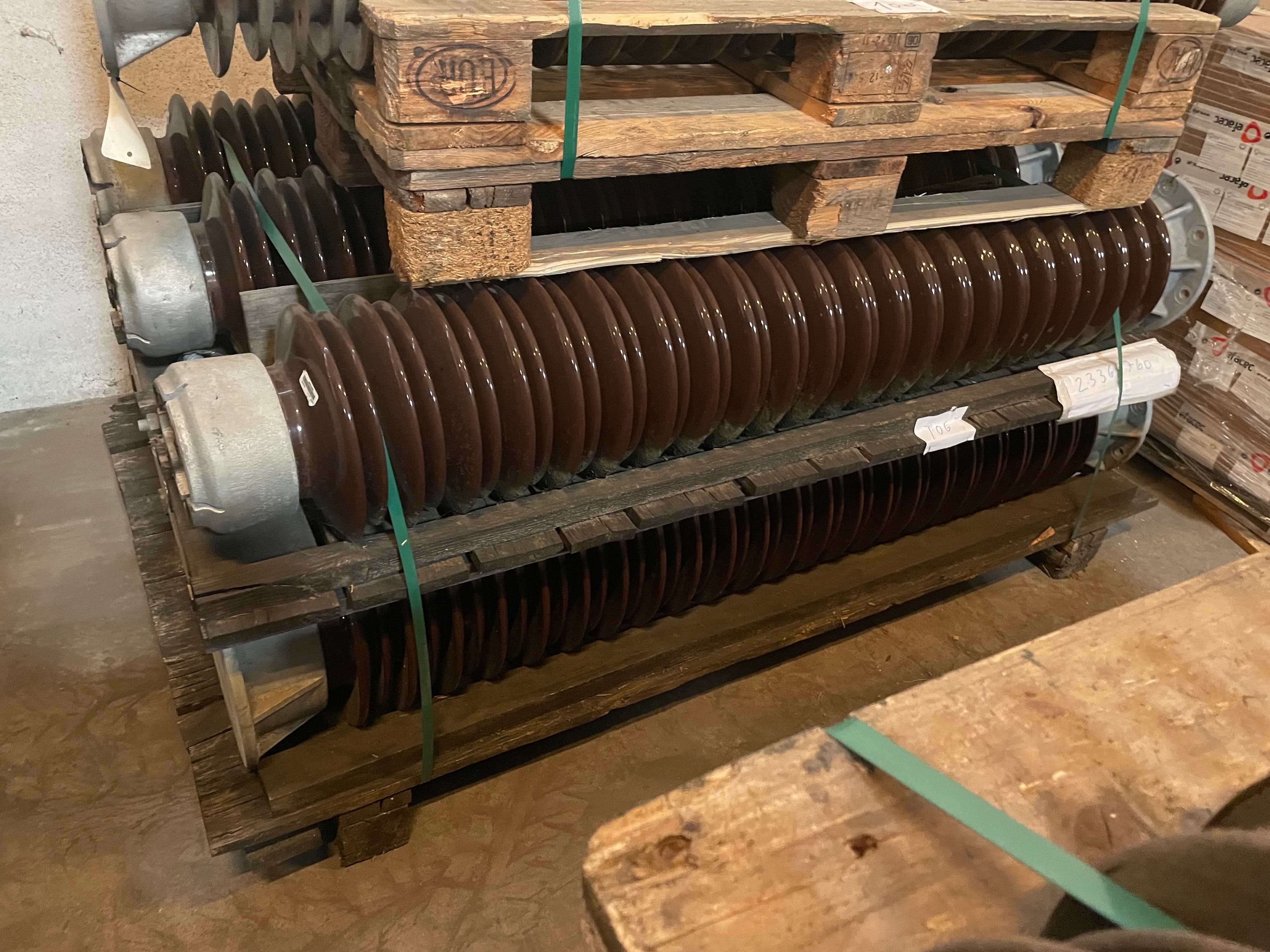 Isoladores — imagem 2