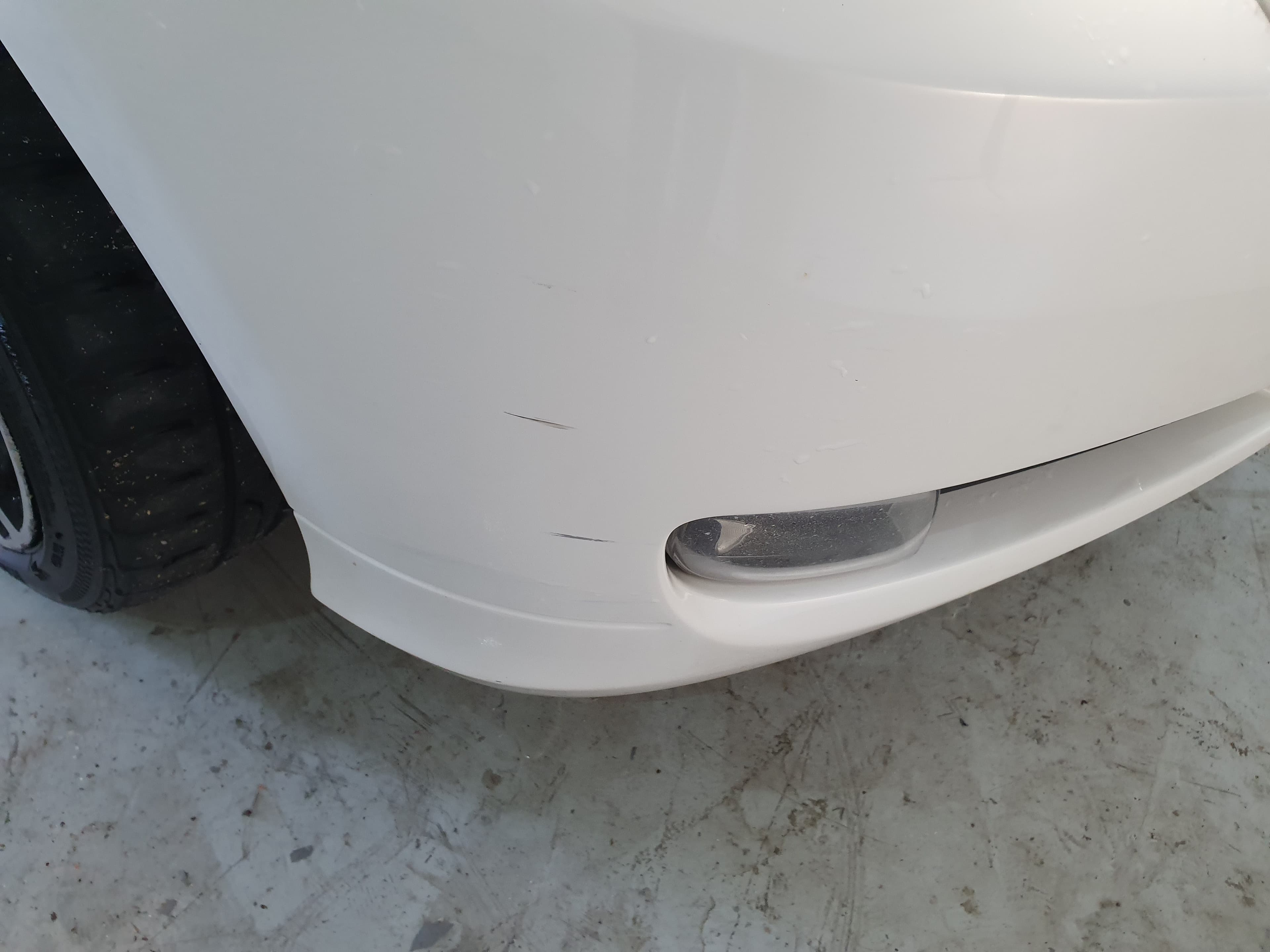 BMW 320D · Ano 2010 — imagem 12
