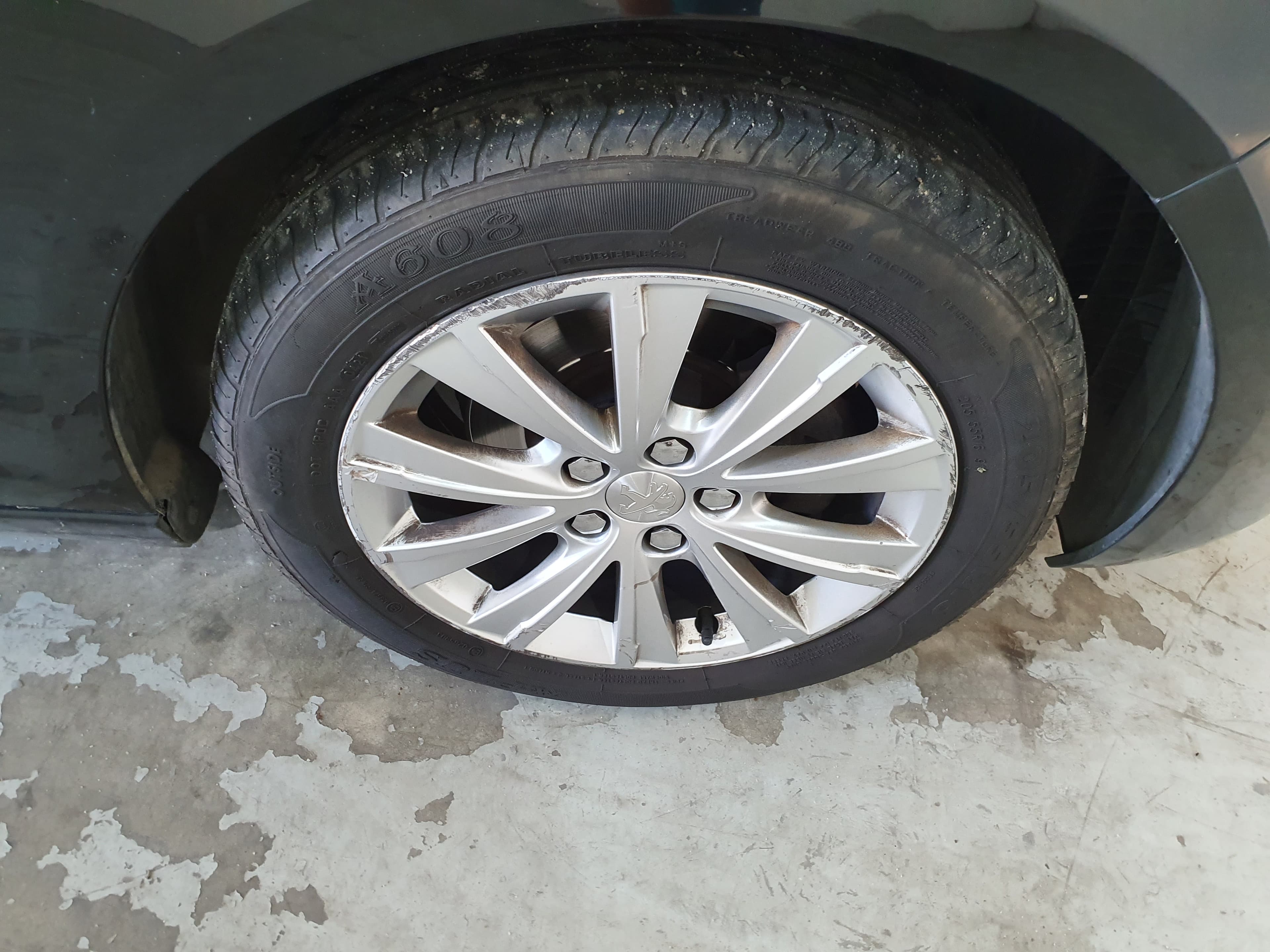 Peugeot 308 1.6 Blue HDI · Ano 2016 — imagen 19