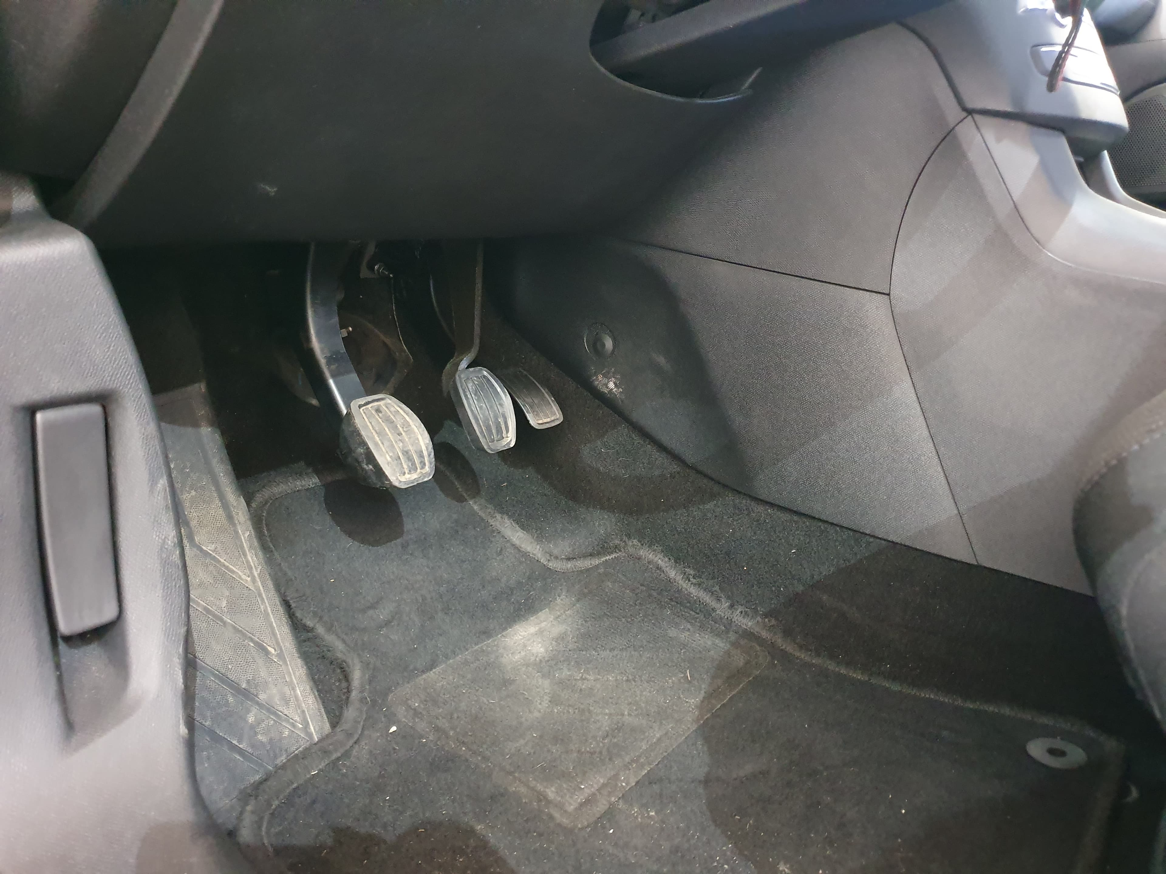 Peugeot 308 1.6 Blue HDI · Ano 2016 — imagen 30