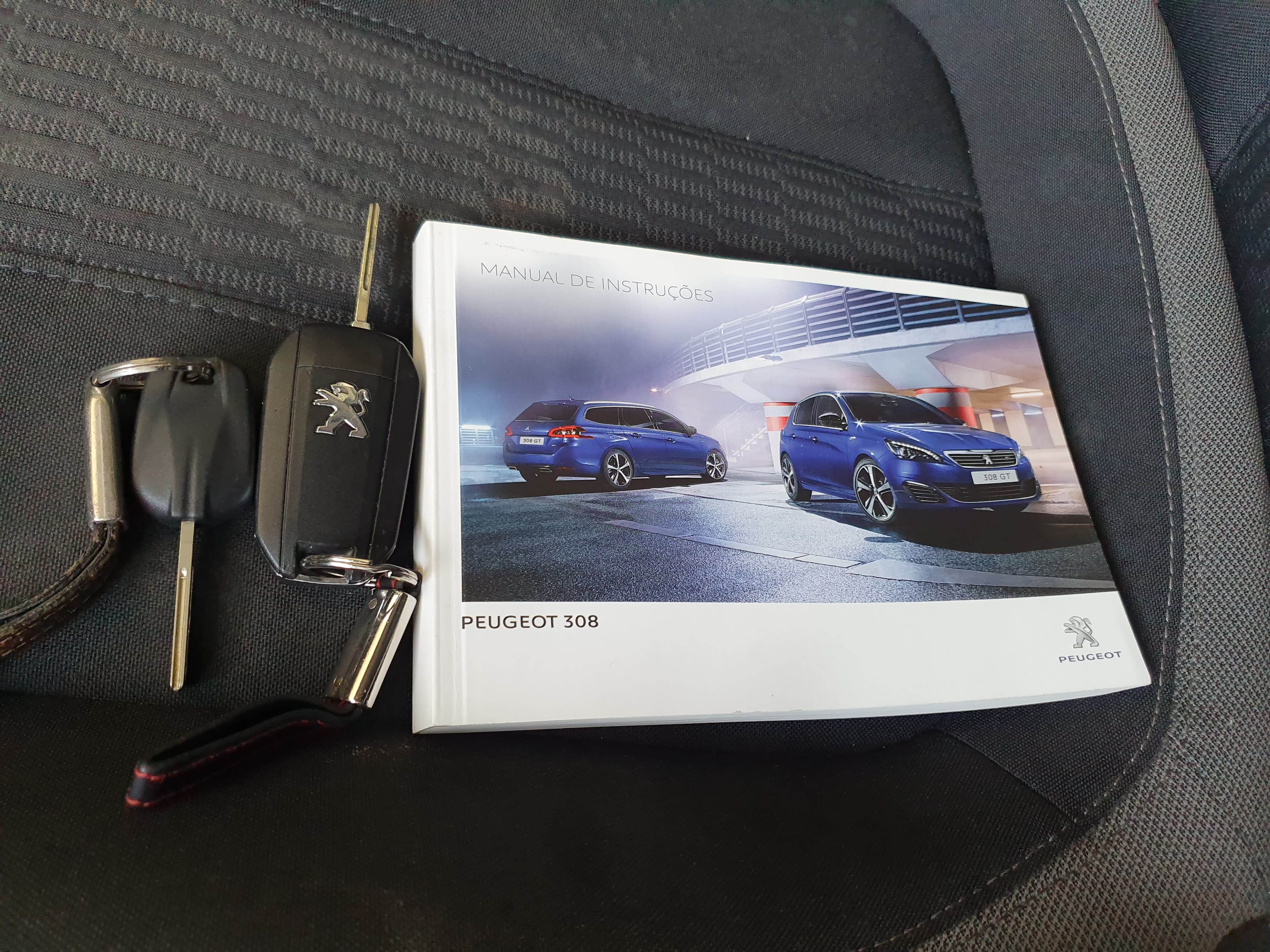 Peugeot 308 1.6 Blue HDI · Ano 2016 — imagen 45