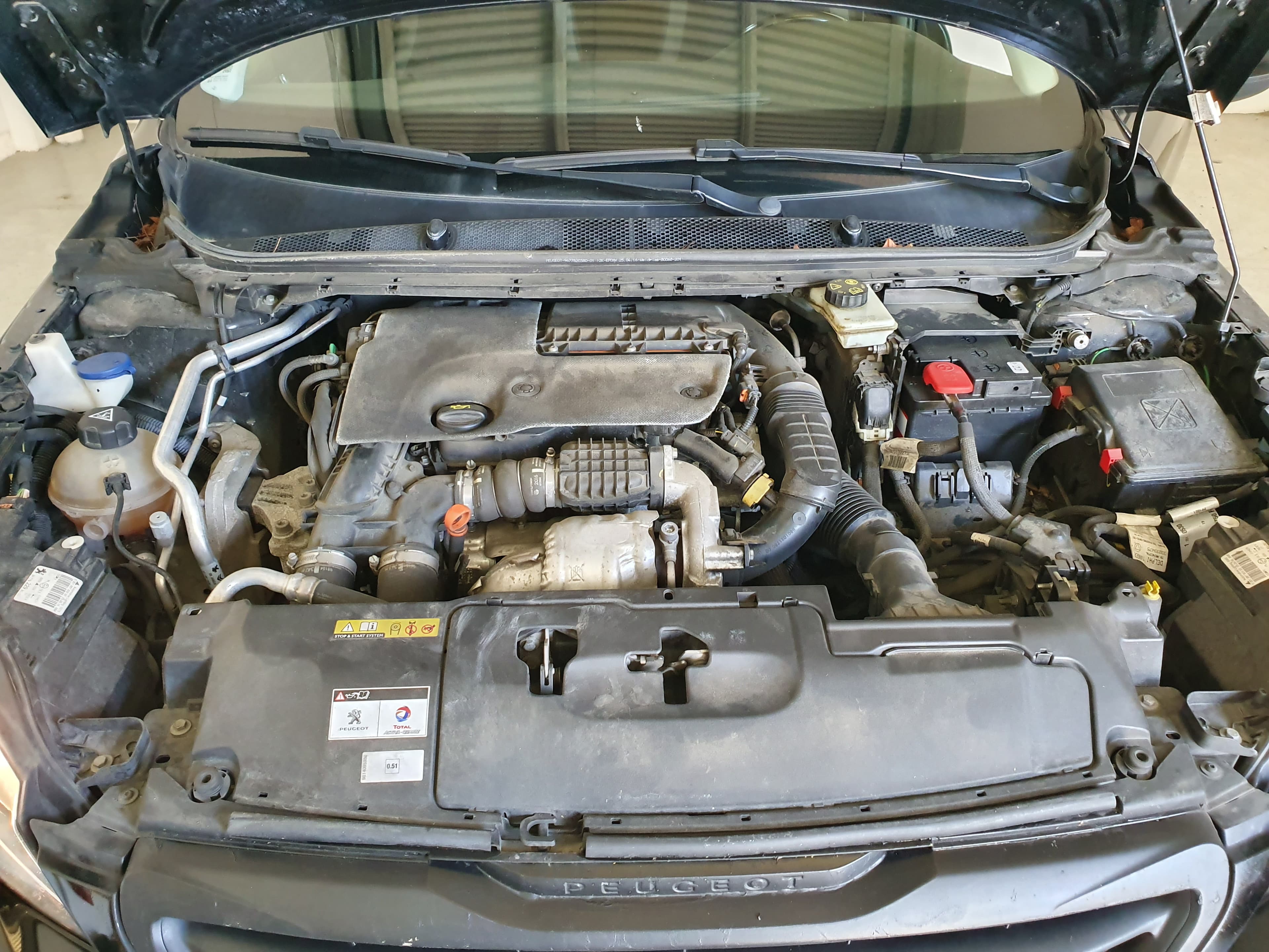 Peugeot 308 1.6 Blue HDI · Ano 2016 — imagen 13