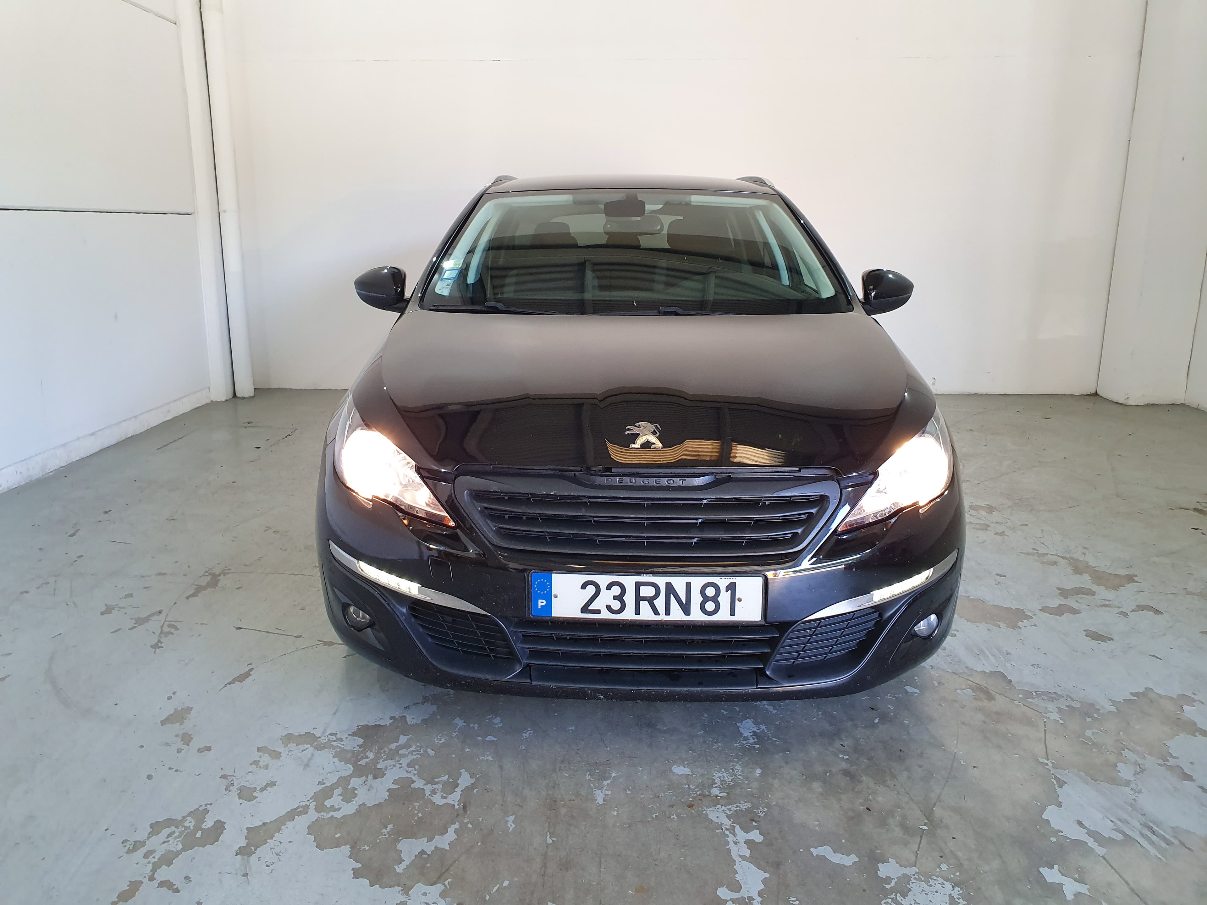 Peugeot 308 1.6 Blue HDI · Ano 2016 — imagen 2
