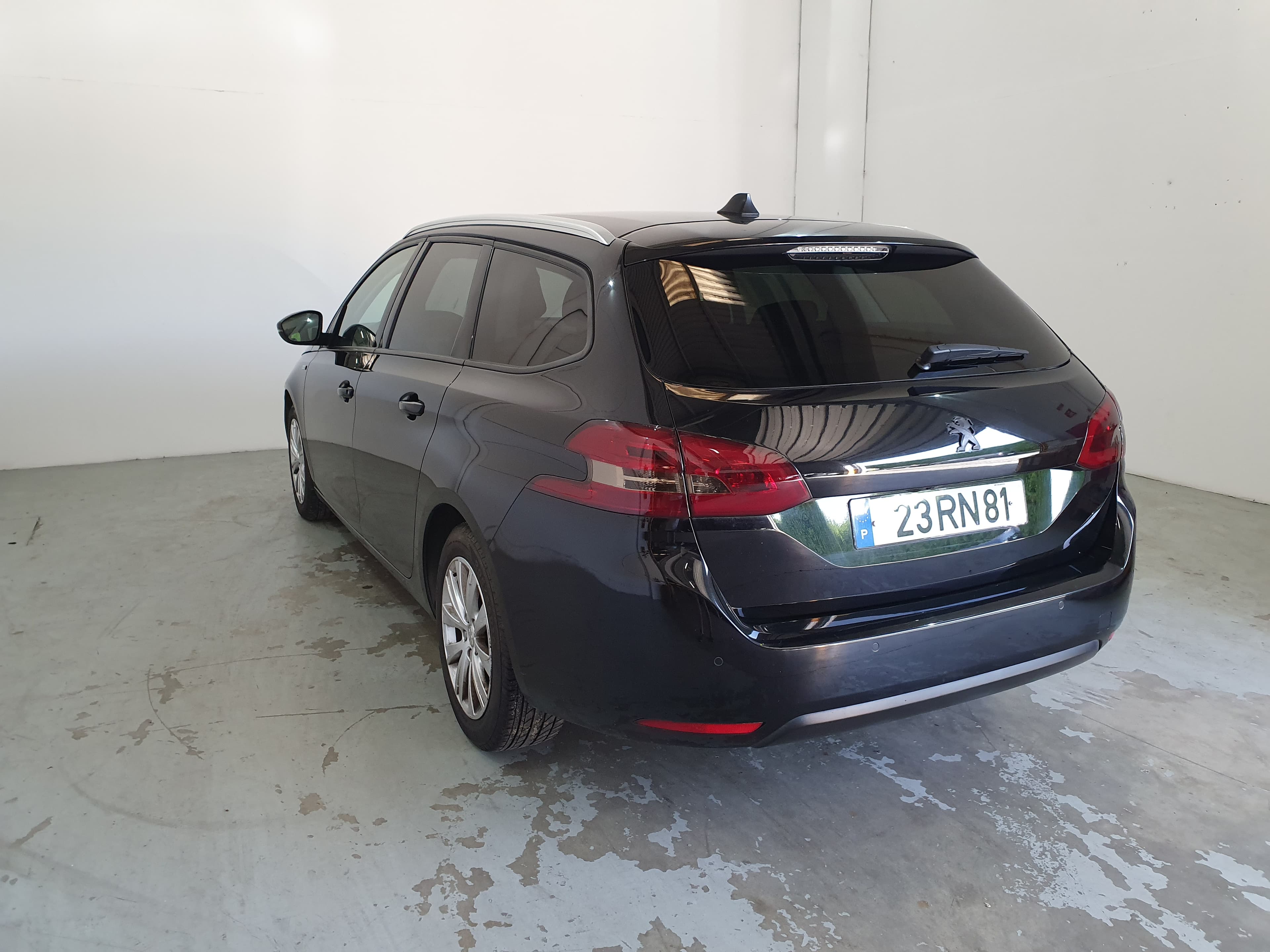 Peugeot 308 1.6 Blue HDI · Ano 2016 — imagen 4
