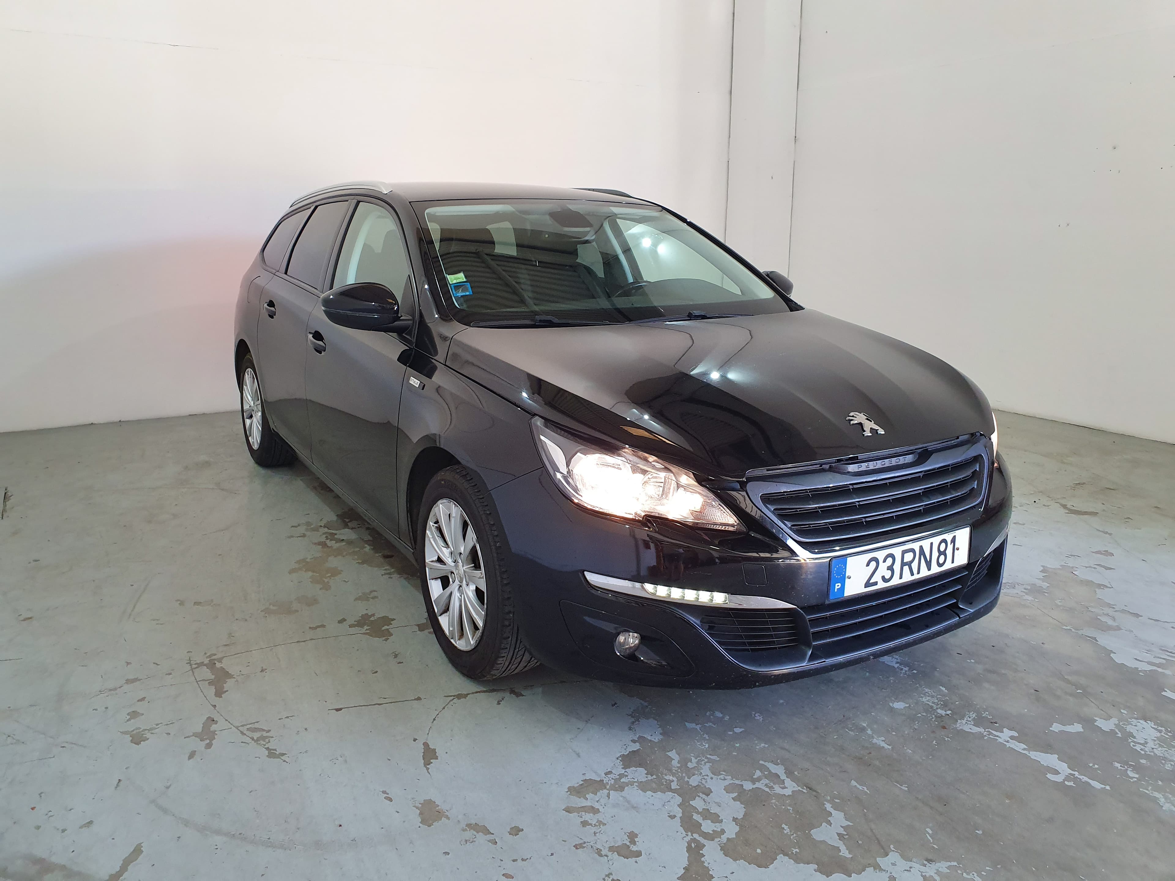 Peugeot 308 1.6 Blue HDI · Ano 2016 — imagen 3