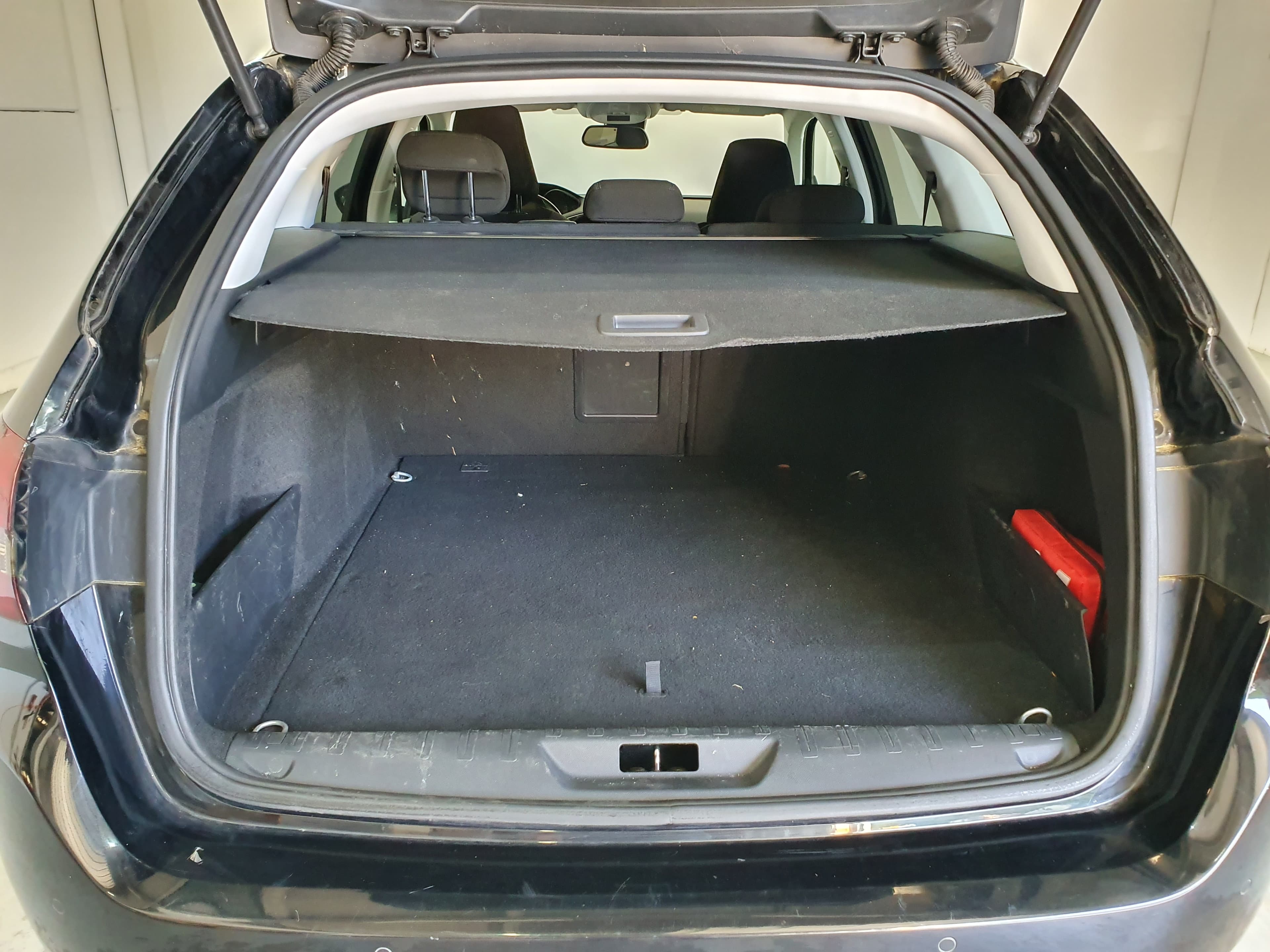 Peugeot 308 1.6 Blue HDI · Ano 2016 — imagen 15