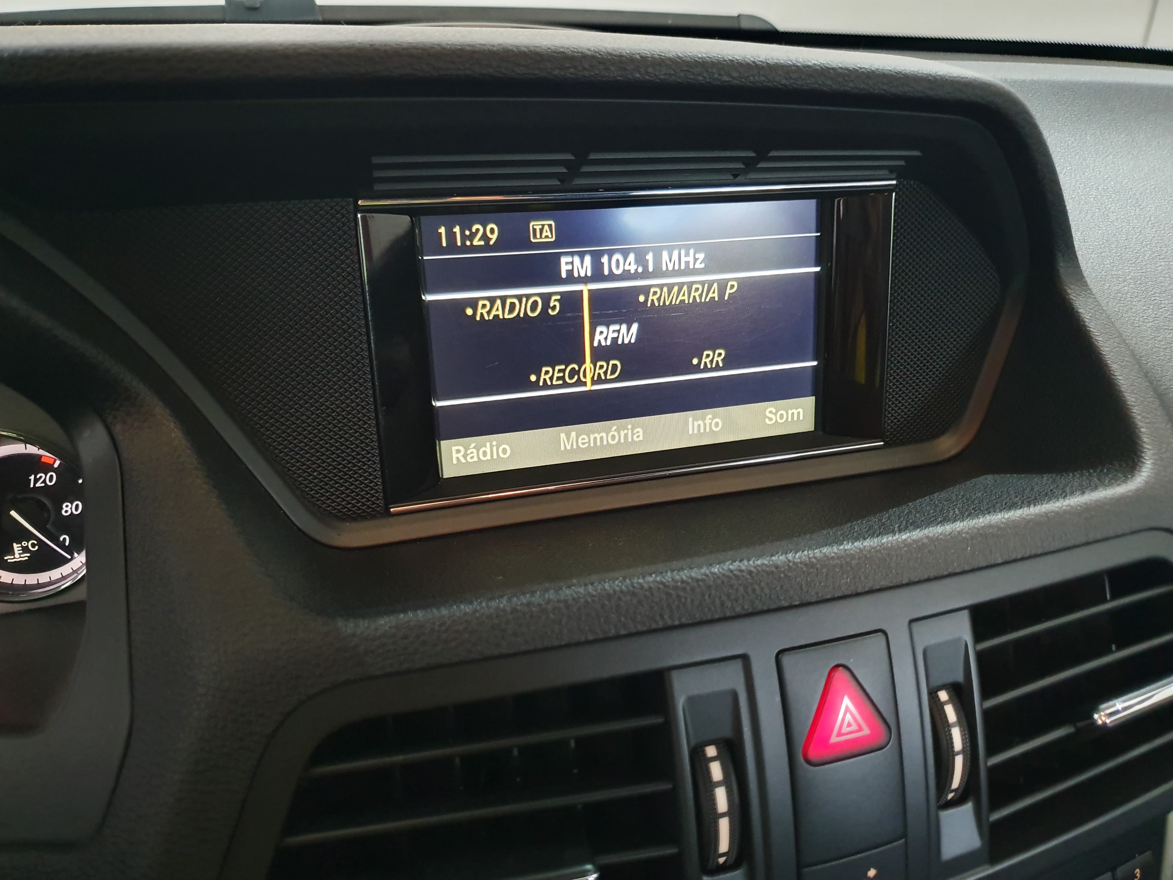 Mercedes-Benz E250 · Ano 2011 — imagem 29