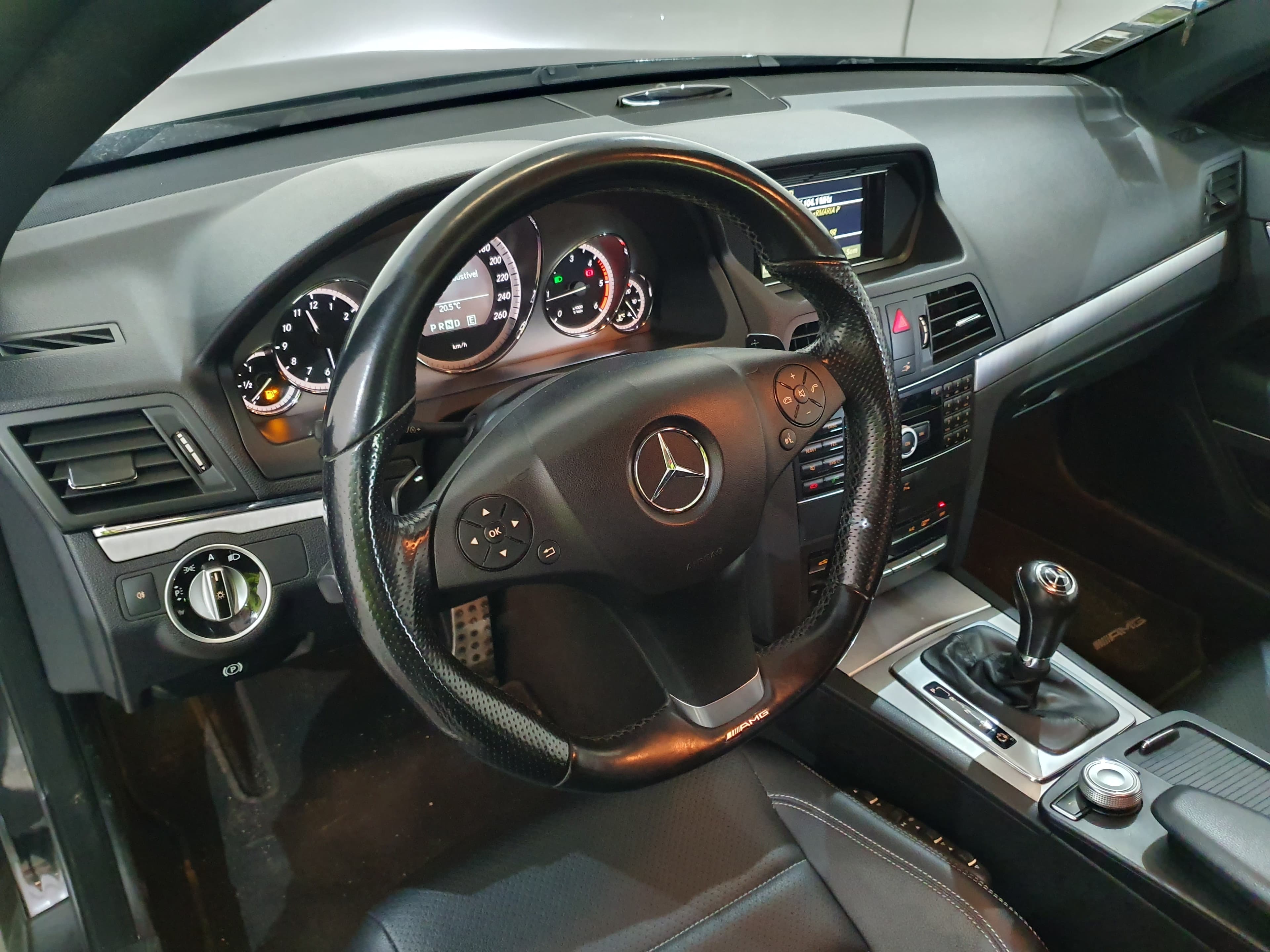 Mercedes-Benz E250 · Ano 2011 — imagem 27