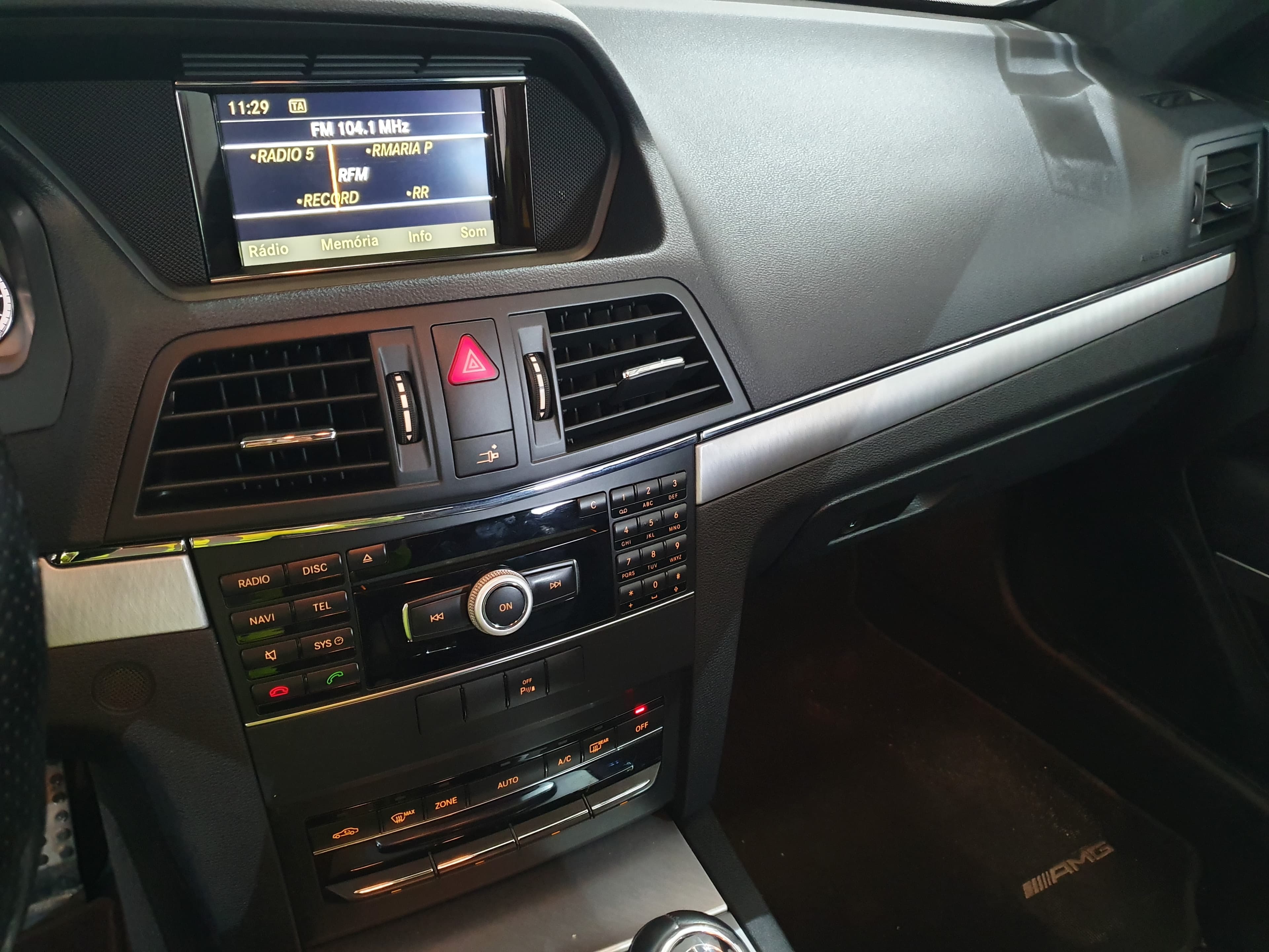 Mercedes-Benz E250 · Ano 2011 — imagem 41