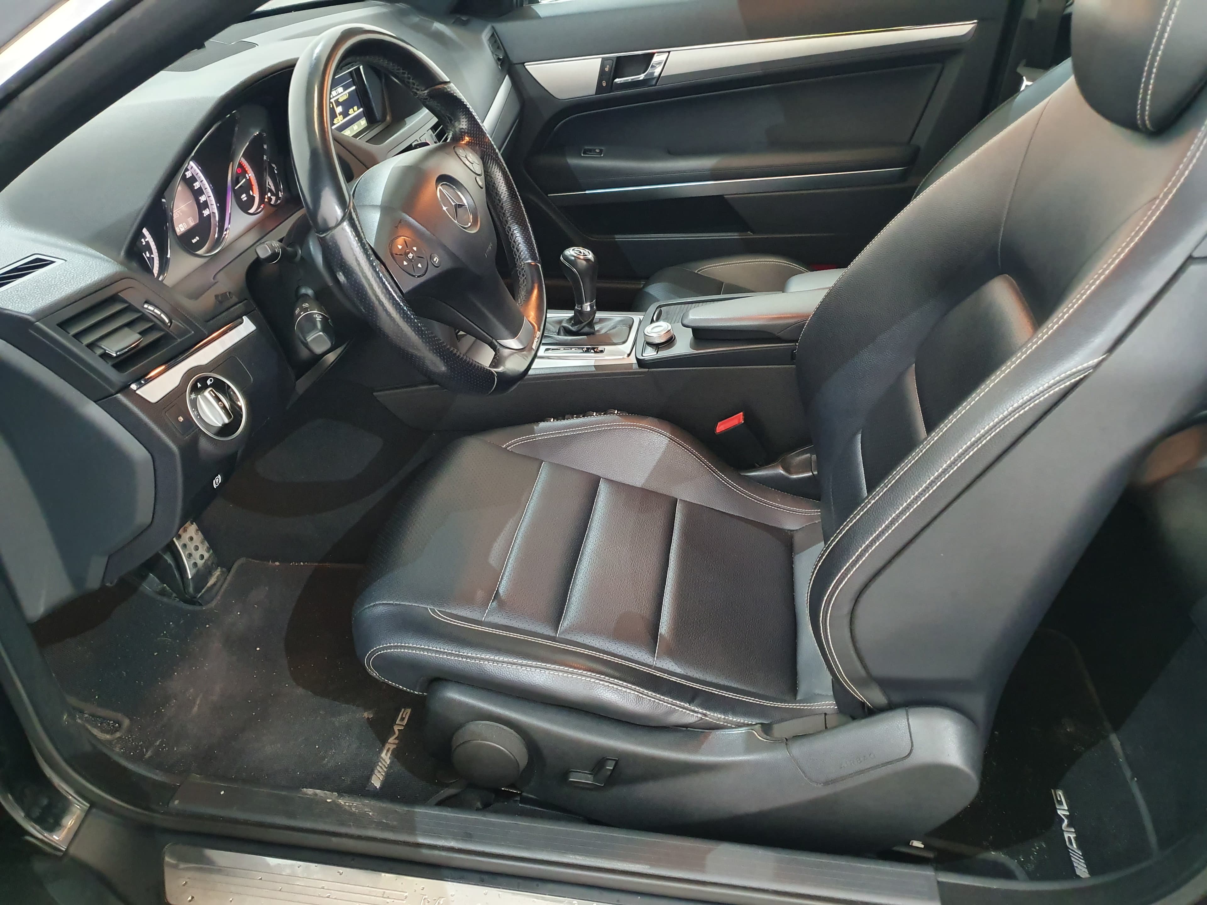 Mercedes-Benz E250 · Ano 2011 — imagem 23