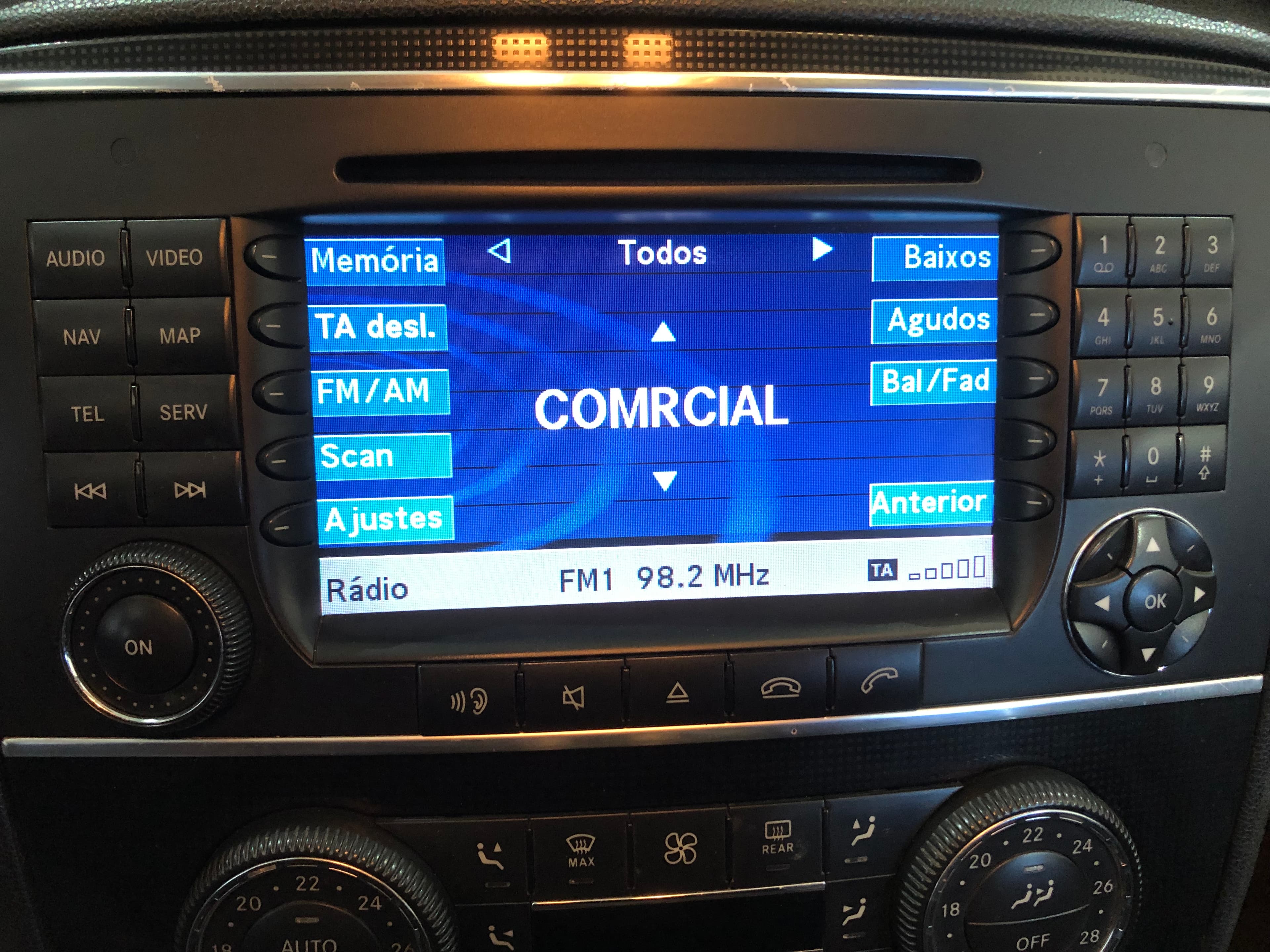 Mercedes-Benz R320 CDI 4-Matic · Ano 2008 — imagem 55