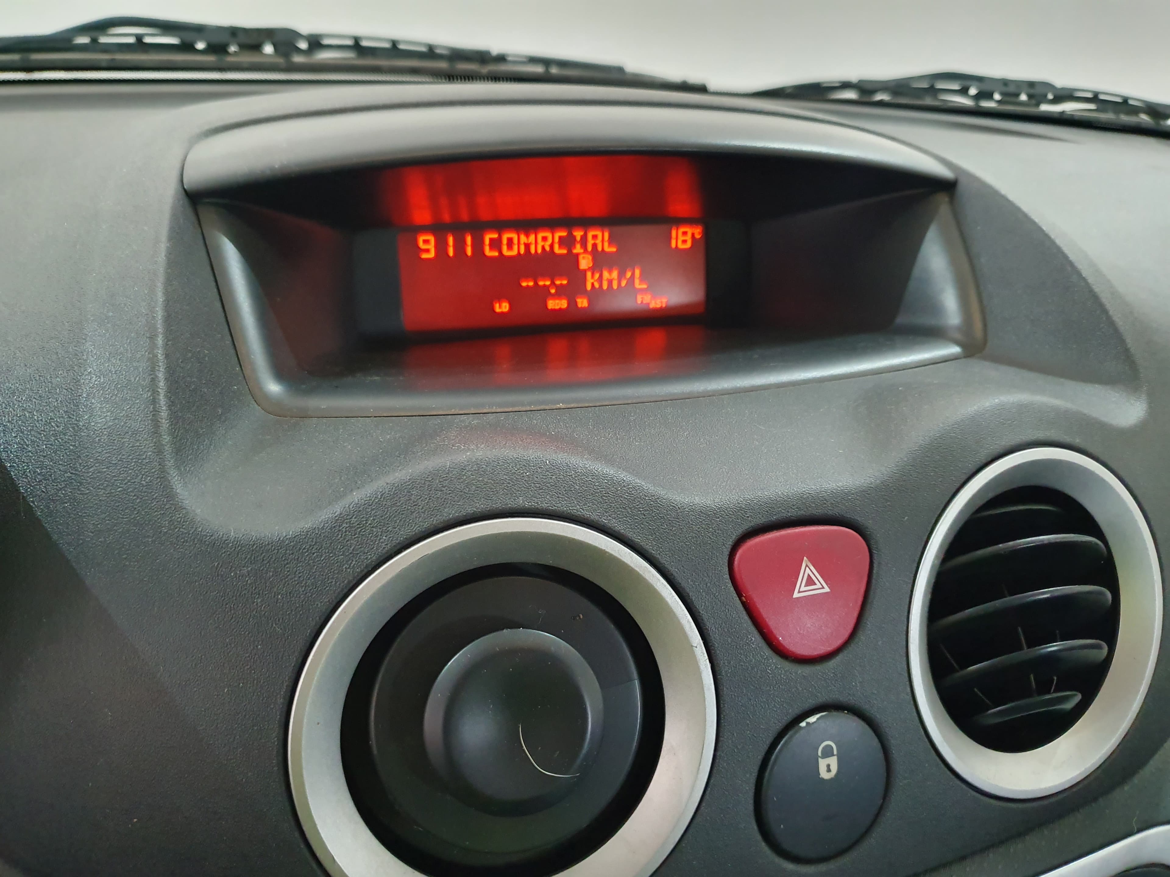 Citroën C3 · Ano 2007 — imagen 37