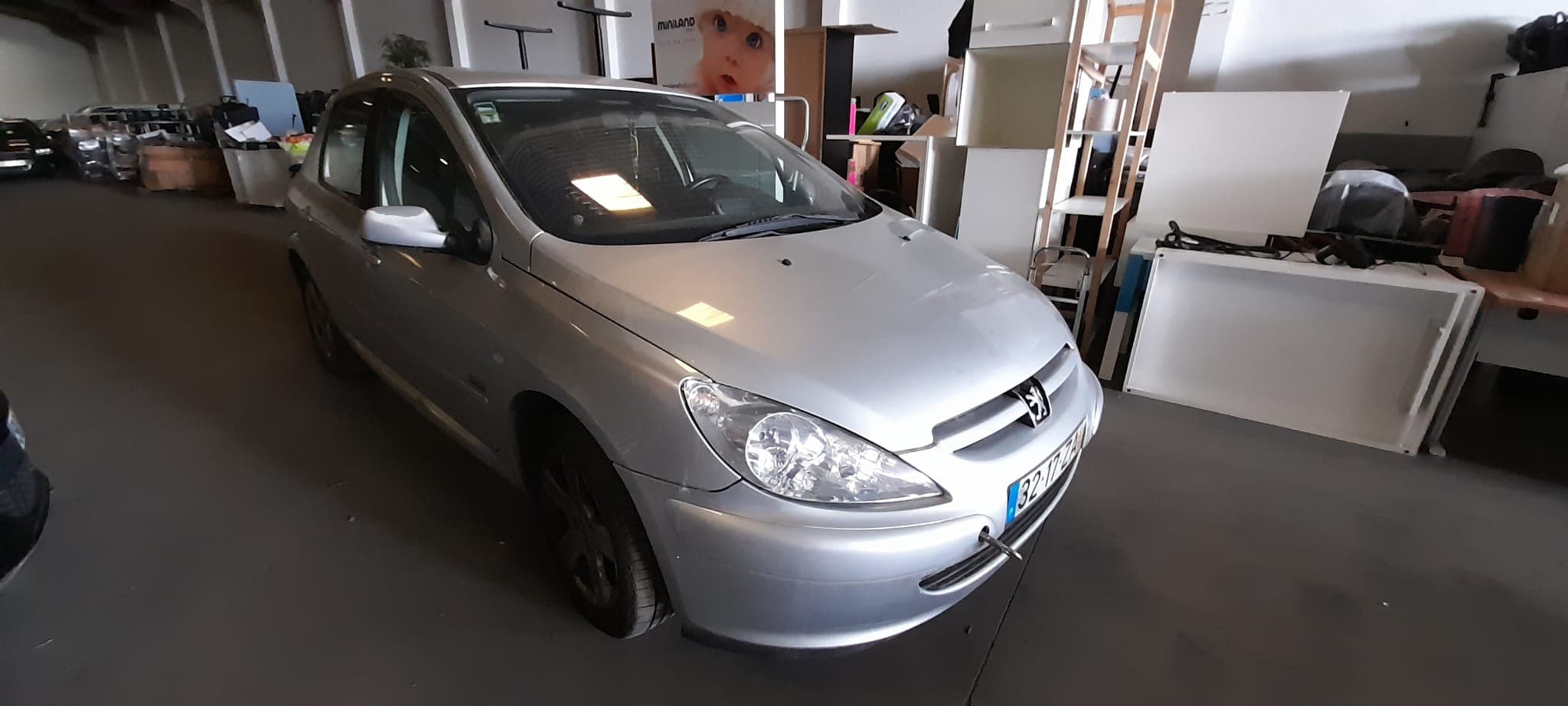 Peugeot 307 · Ano 2004 — image 8