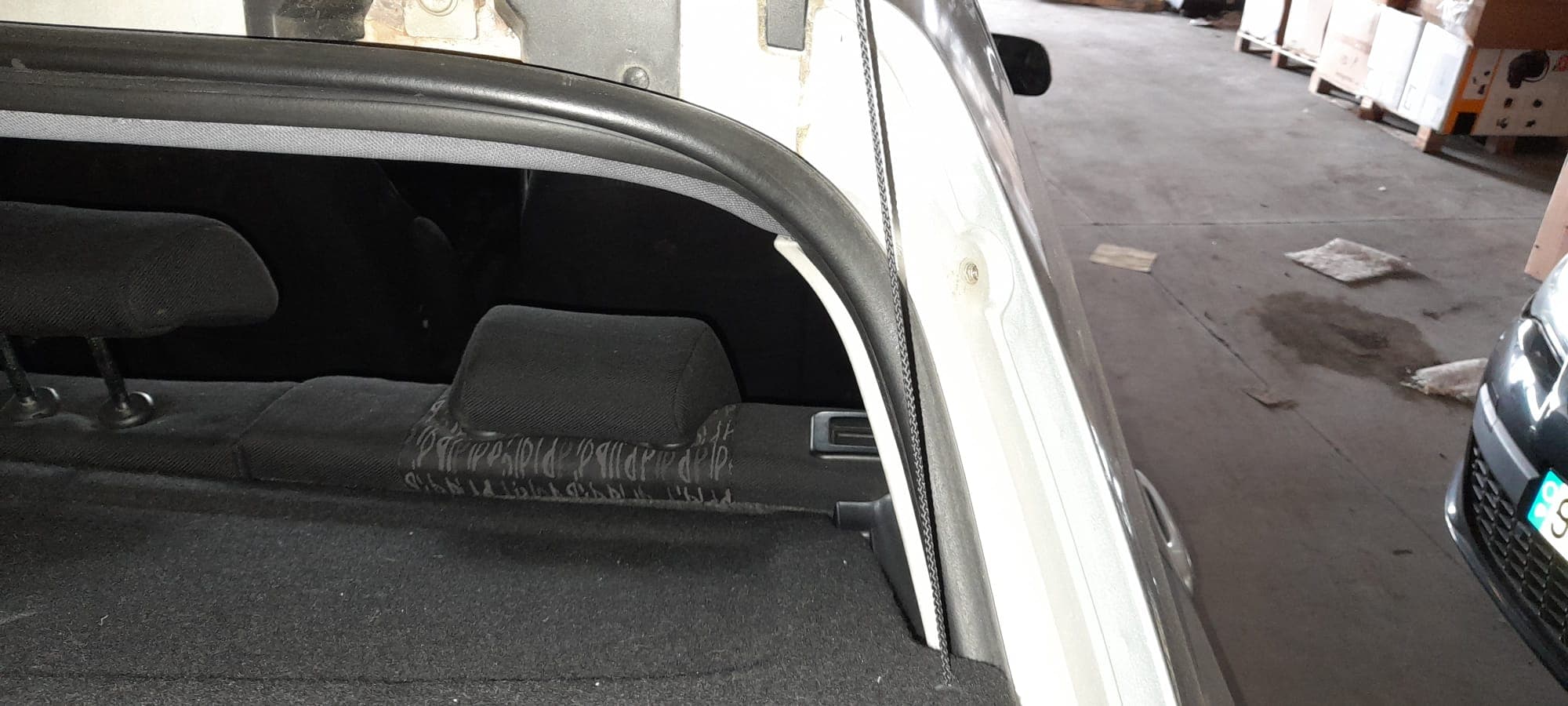 Peugeot 307 · Ano 2004 — image 12