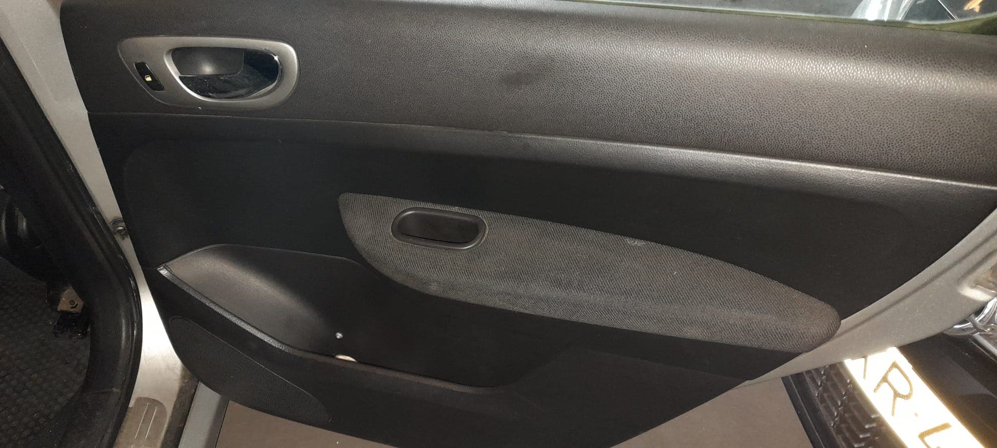 Peugeot 307 · Ano 2004 — image 22
