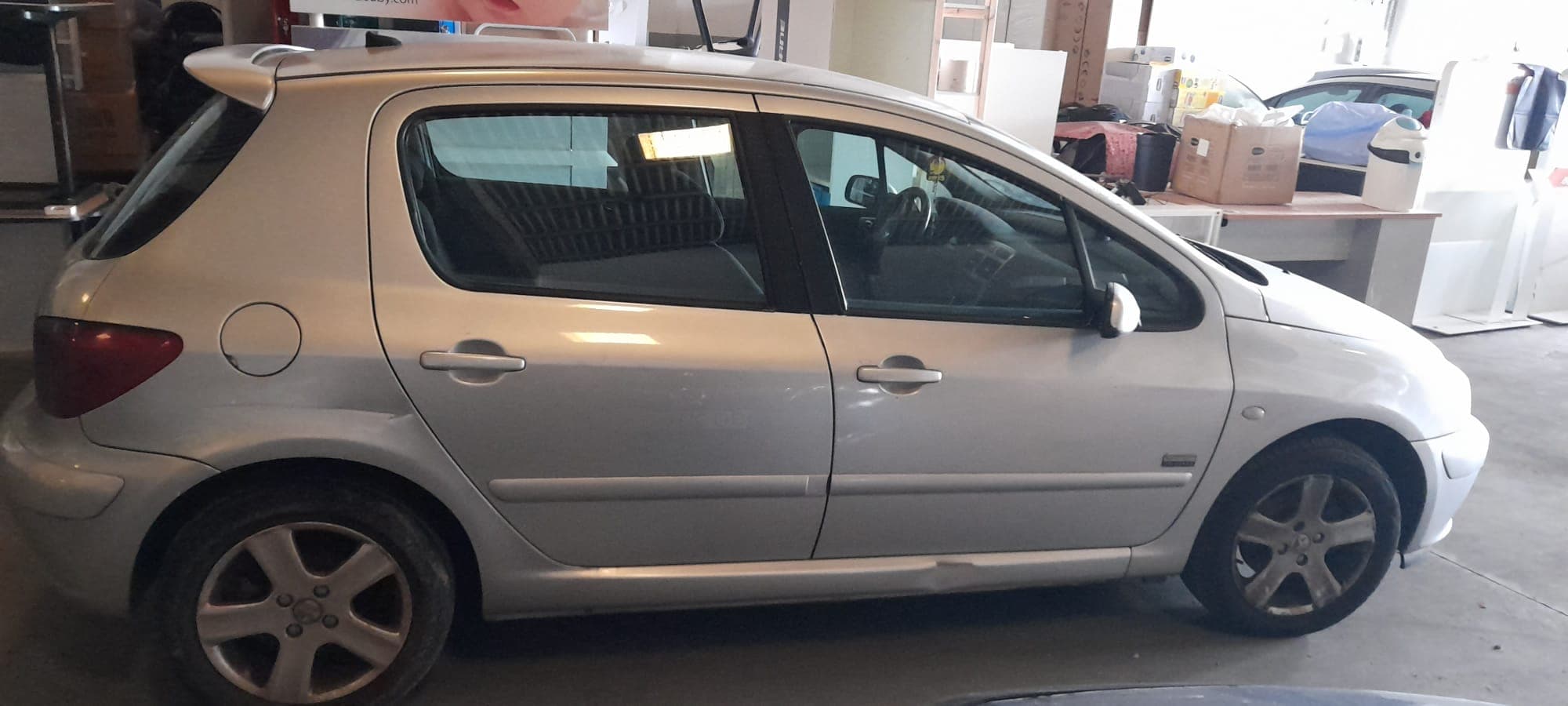 Peugeot 307 · Ano 2004 — image 5
