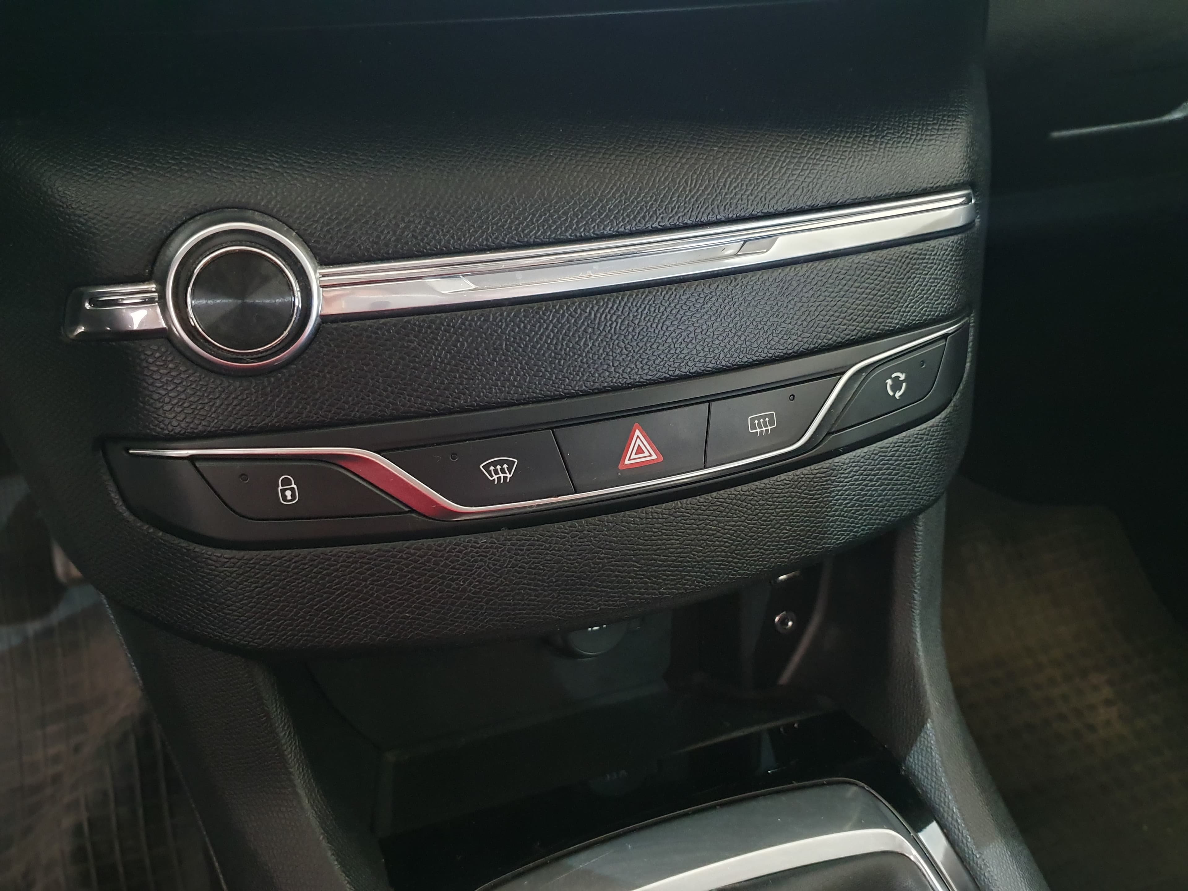 Peugeot 308 SW · Ano 2014 — imagem 35