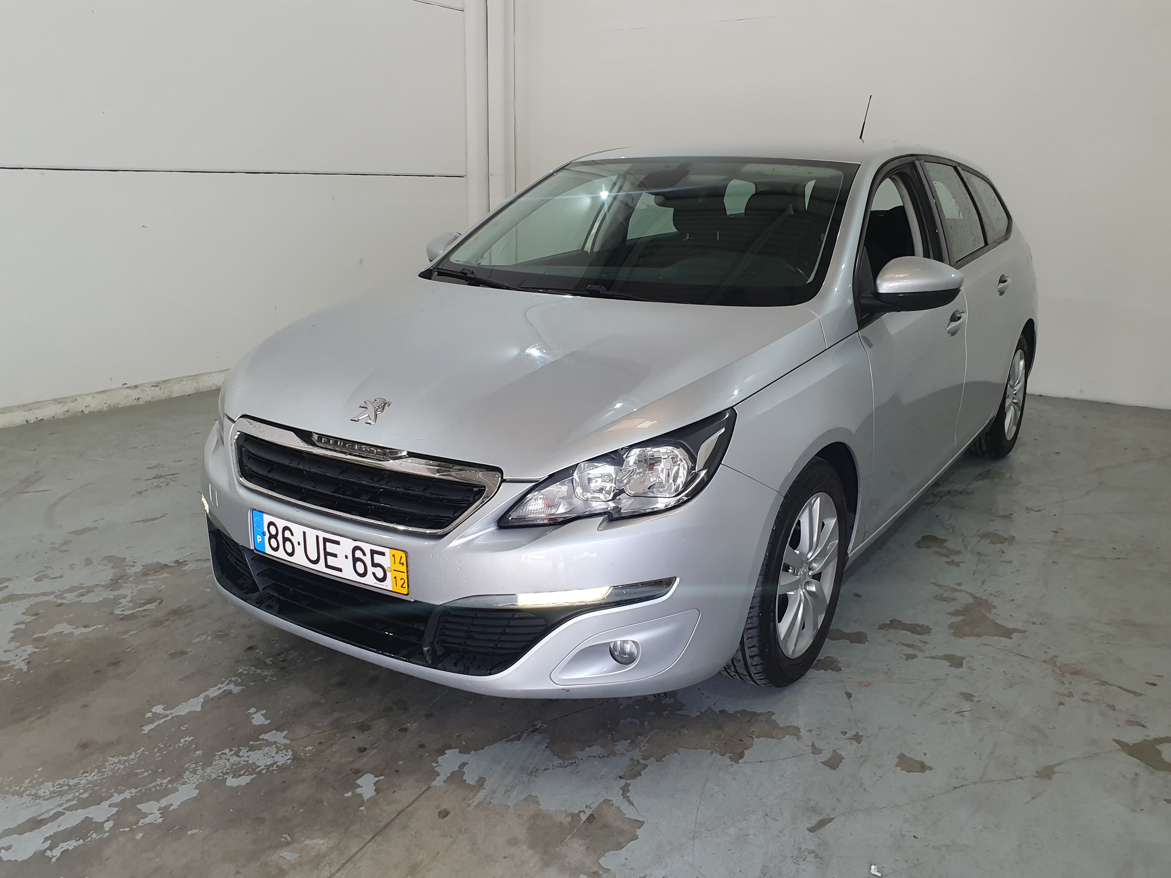 Peugeot 308 SW · Ano 2014 — imagem 1