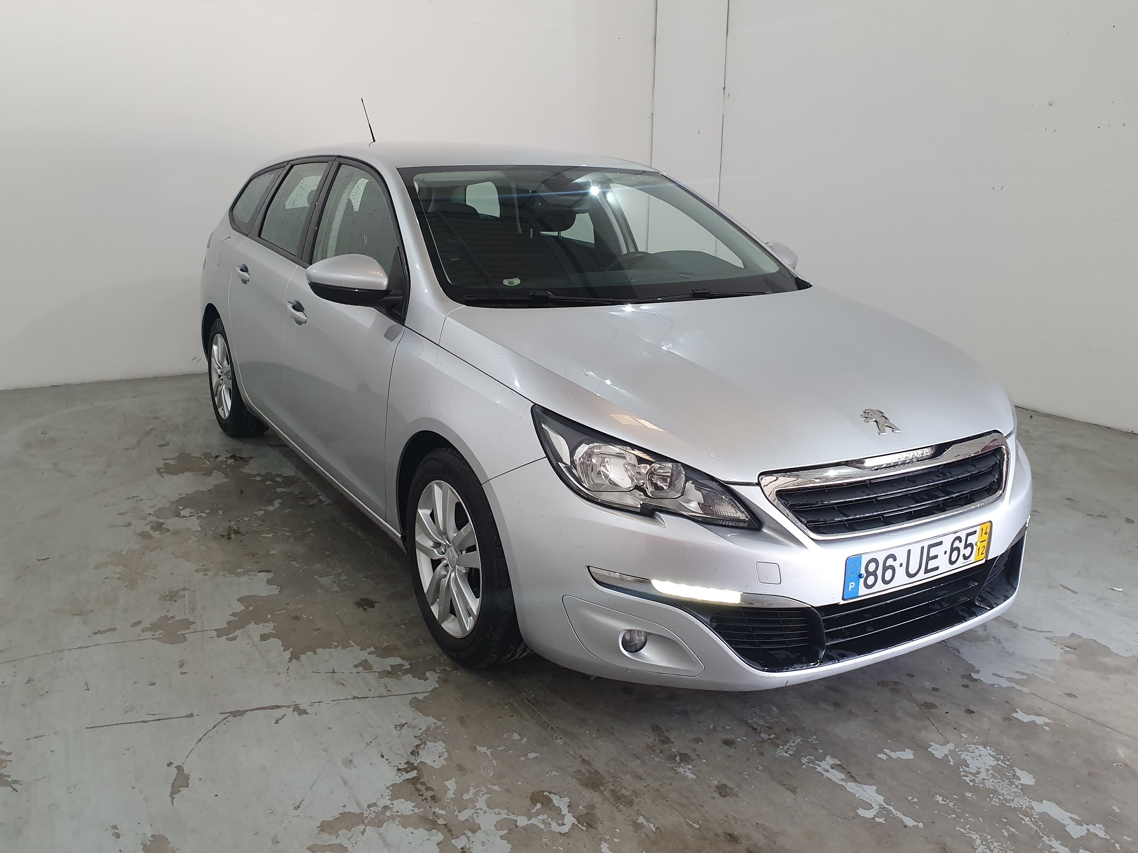 Peugeot 308 SW · Ano 2014 — imagem 3