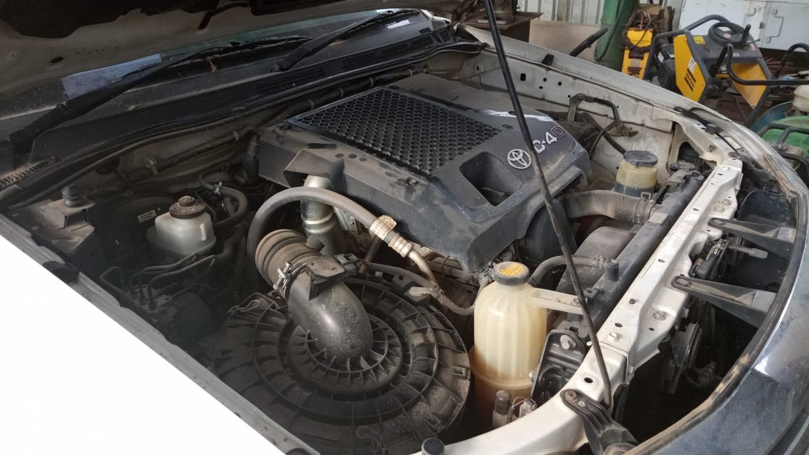 Toyota Fortuner 4x4 3.0D4D — imagem 9