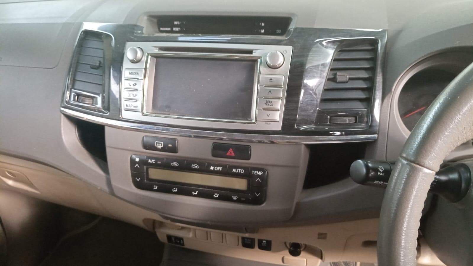 Toyota Fortuner 4x4 3.0D4D — imagem 7