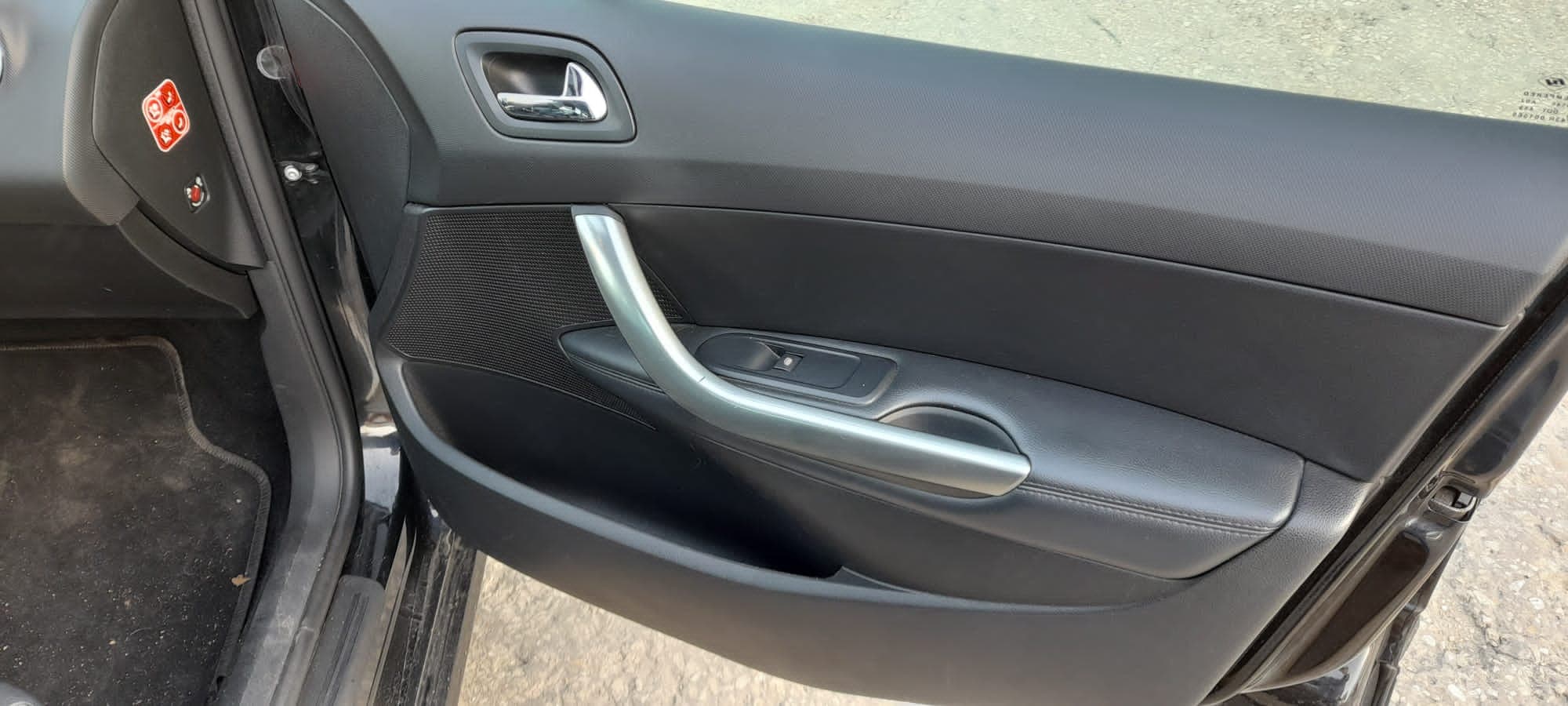 Peugeot 308 1.6 HDI · Ano 2013 — imagem 31