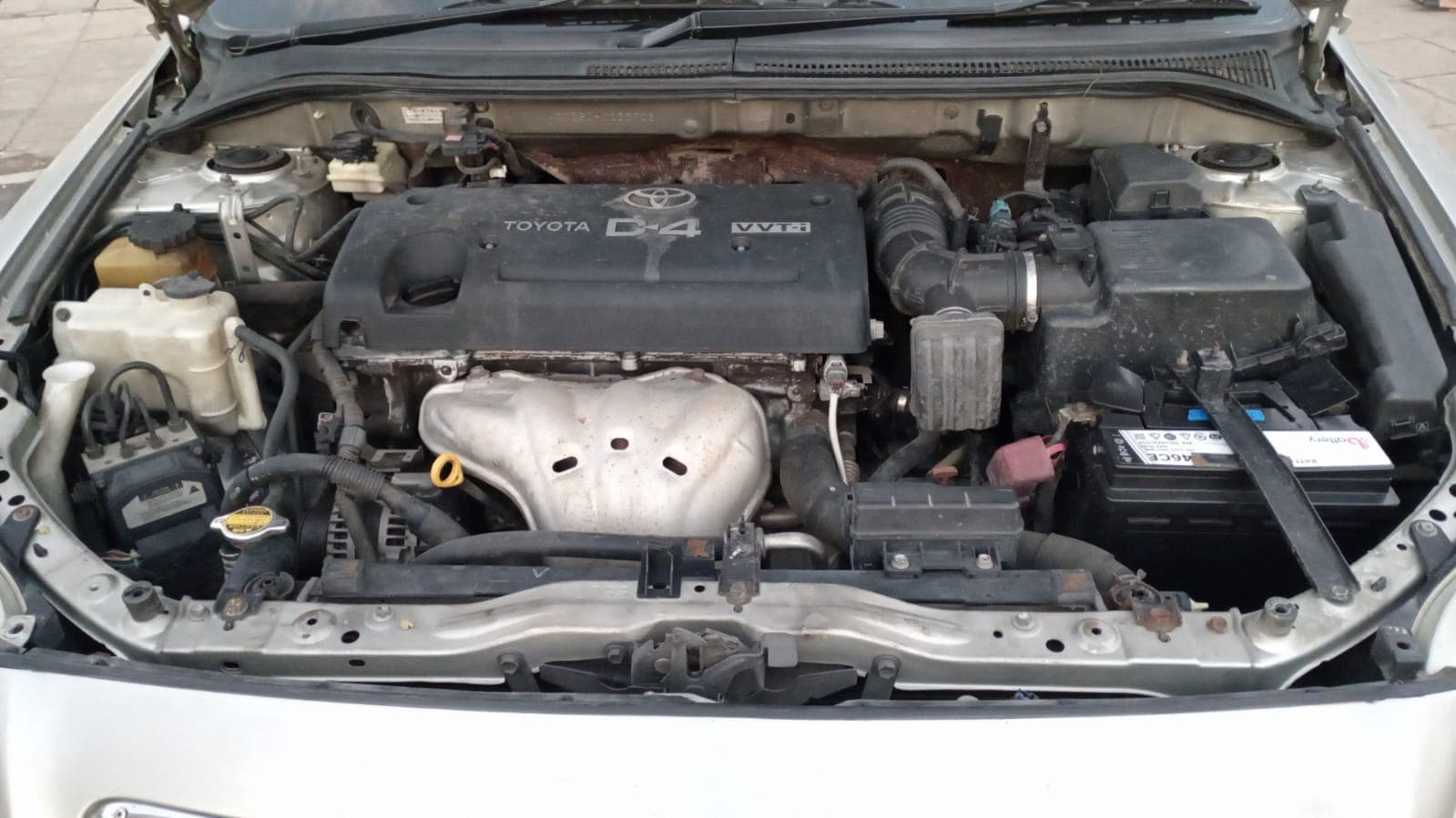 Toyota, modelo Avensis — image 7