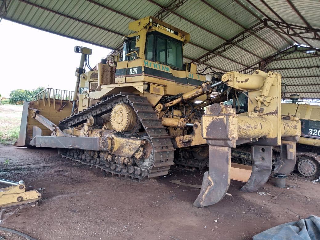Bulldozer Caterpillar — imagem 6