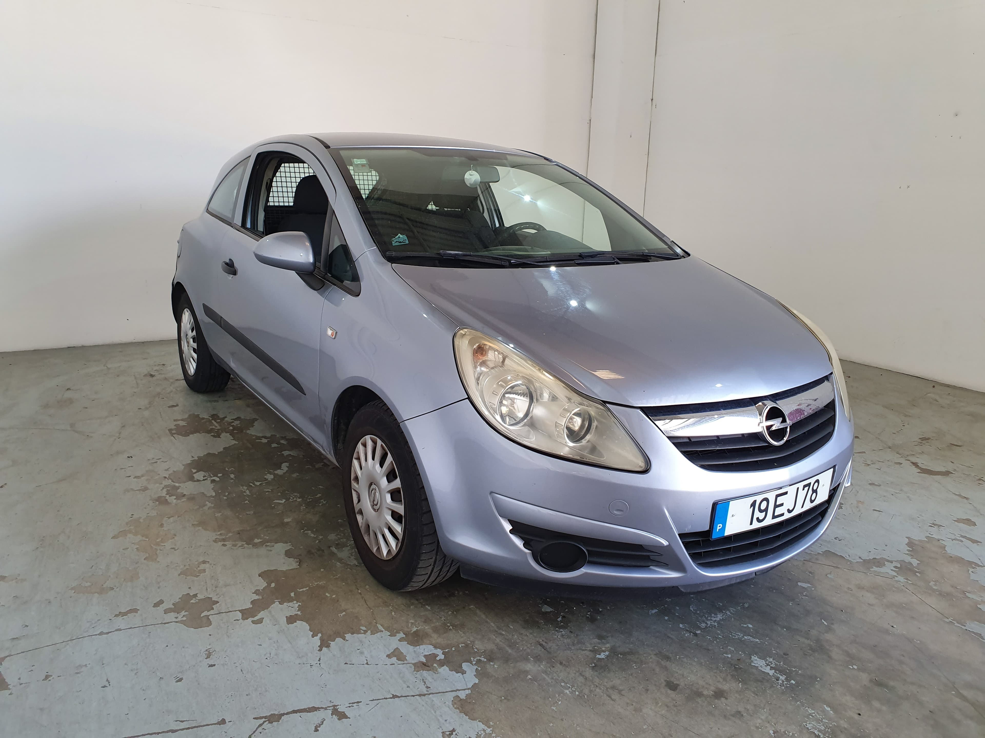 Opel Corsa 1.3 CDTI · Ano 2007 — imagen 3