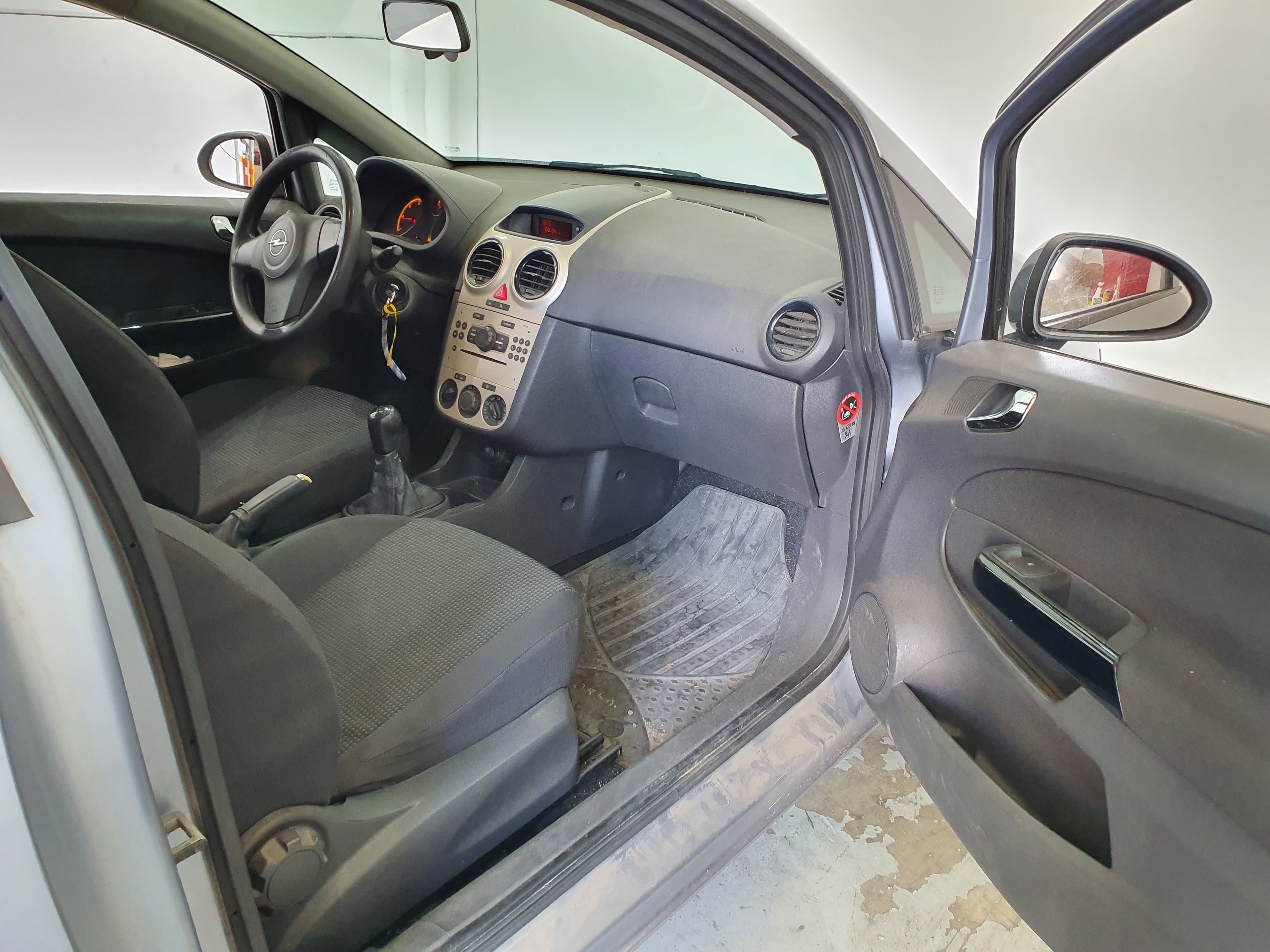 Opel Corsa 1.3 CDTI · Ano 2007 — imagen 19