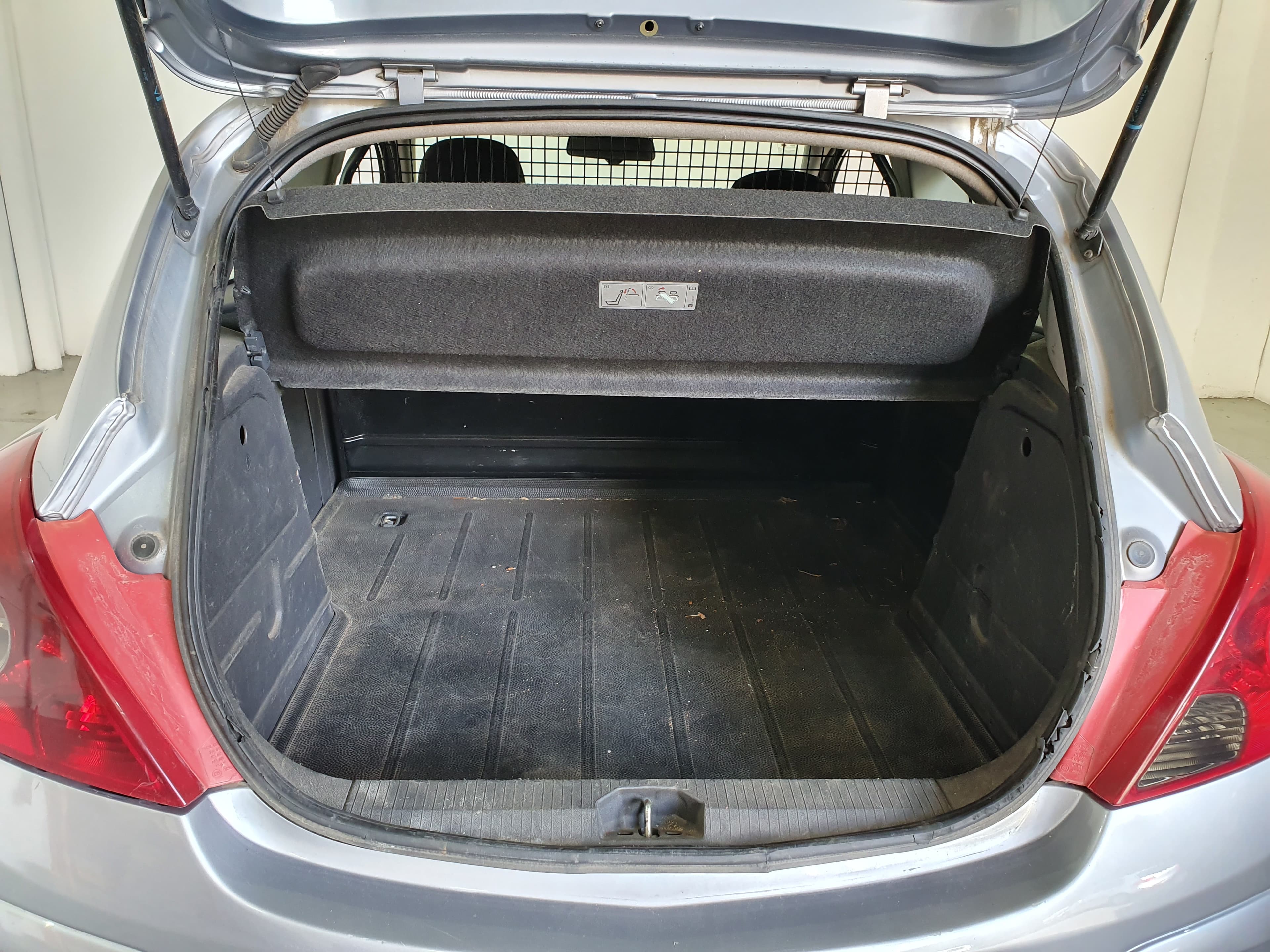 Opel Corsa 1.3 CDTI · Ano 2007 — imagen 7