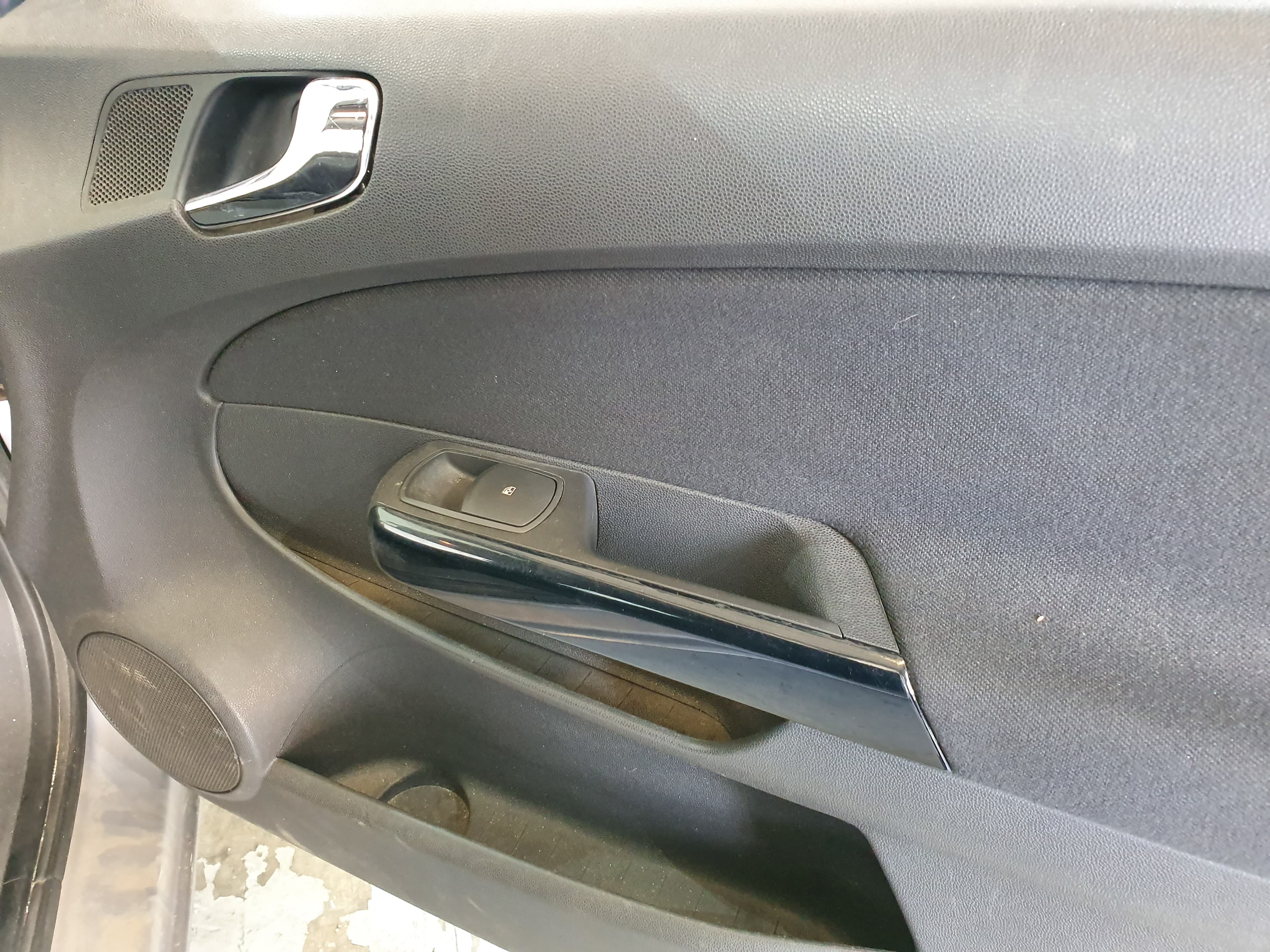 Opel Corsa 1.3 CDTI · Ano 2007 — imagen 20