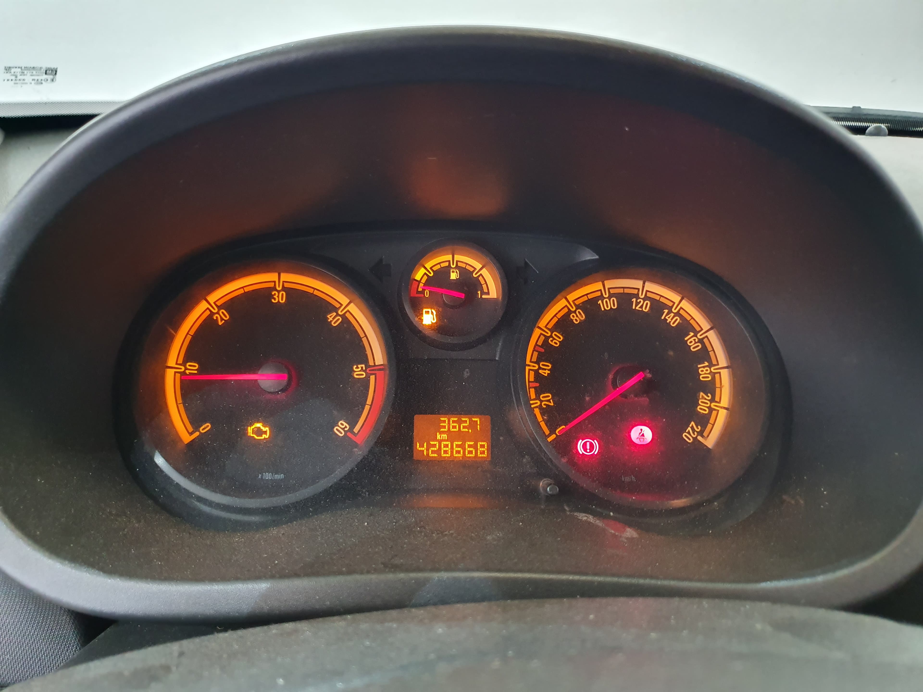 Opel Corsa 1.3 CDTI · Ano 2011 — imagem 31